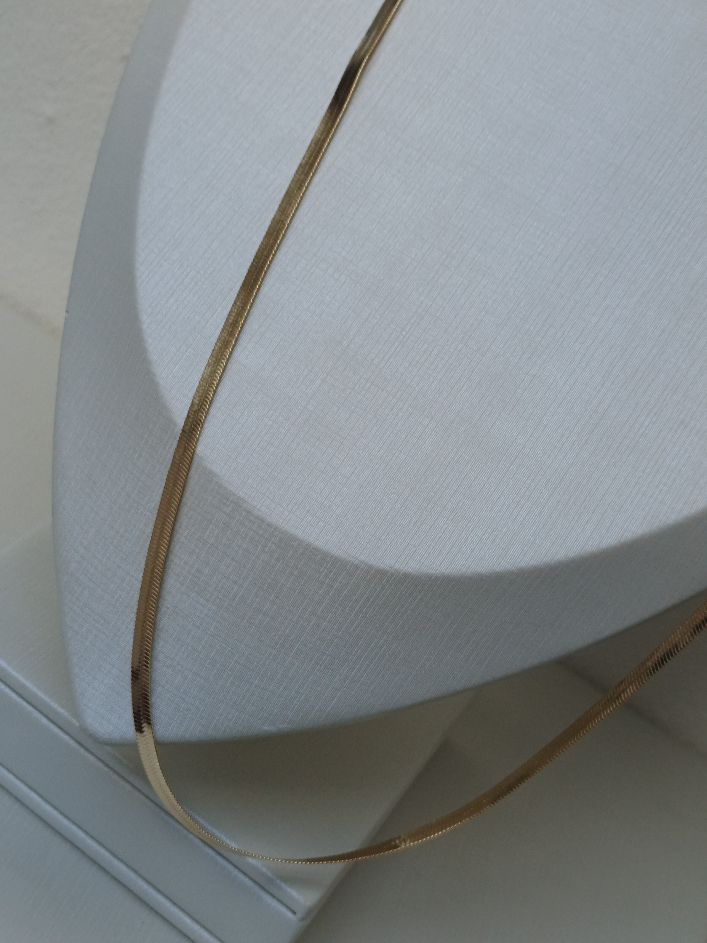 Colar longuinho fita lisa