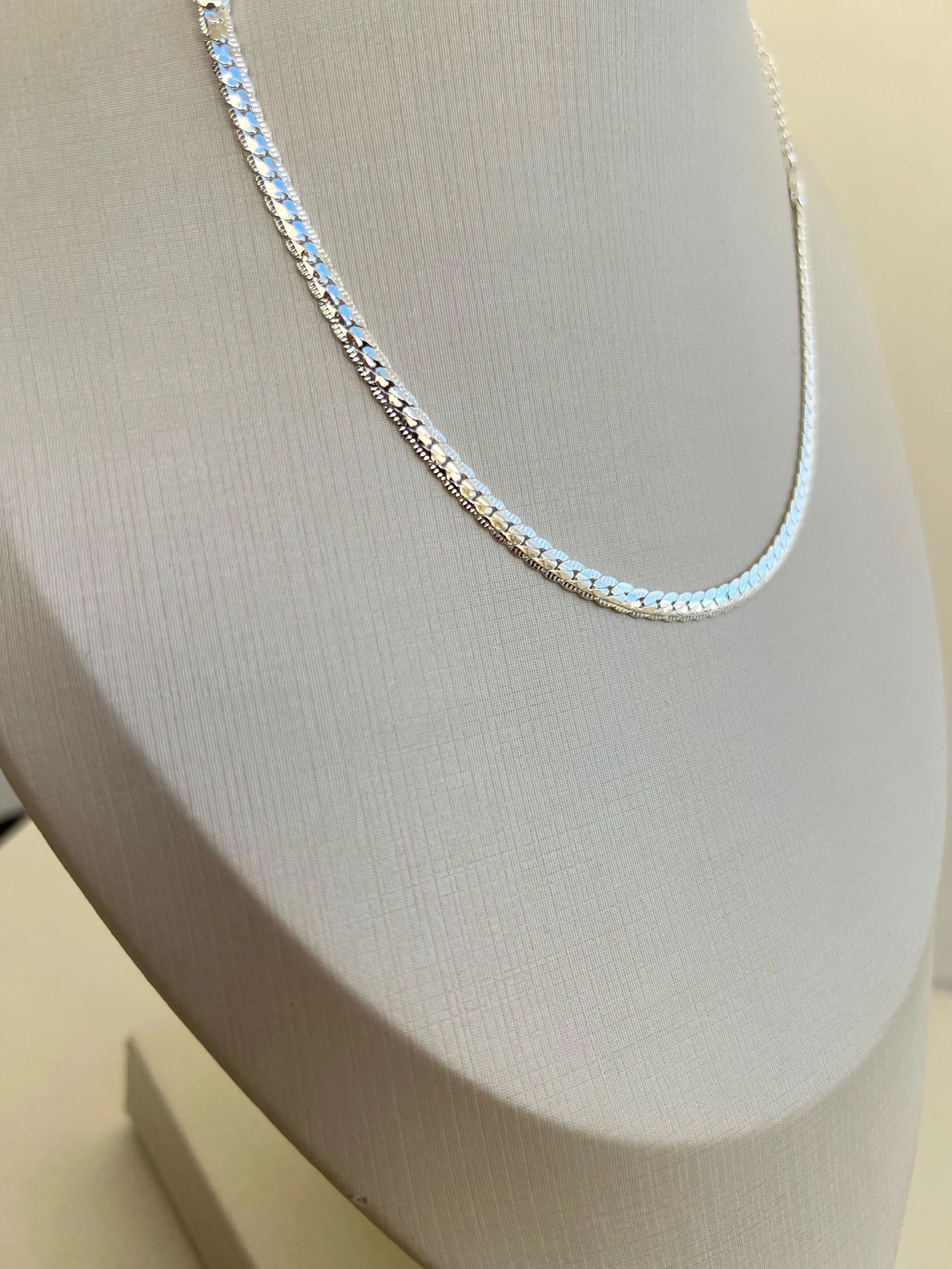 Choker modelo fita