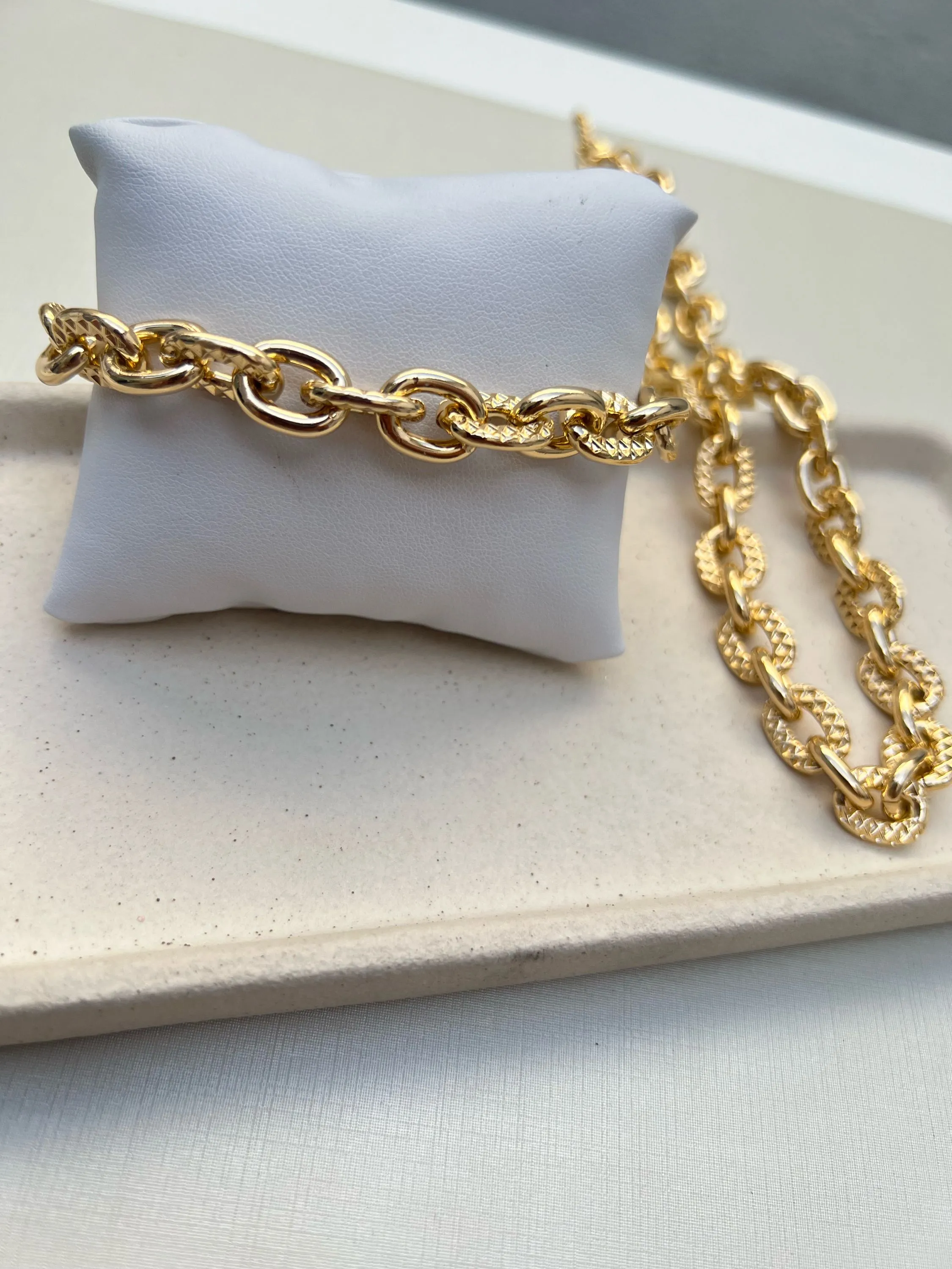 Conjunto colar e pulseira