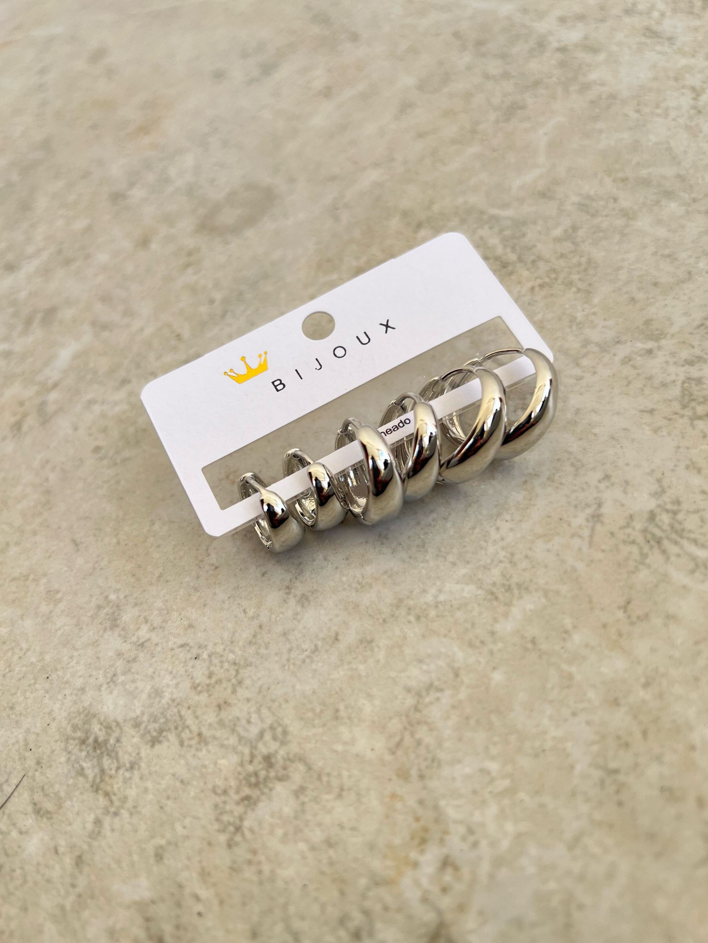 Trio de argolas três tamanhos