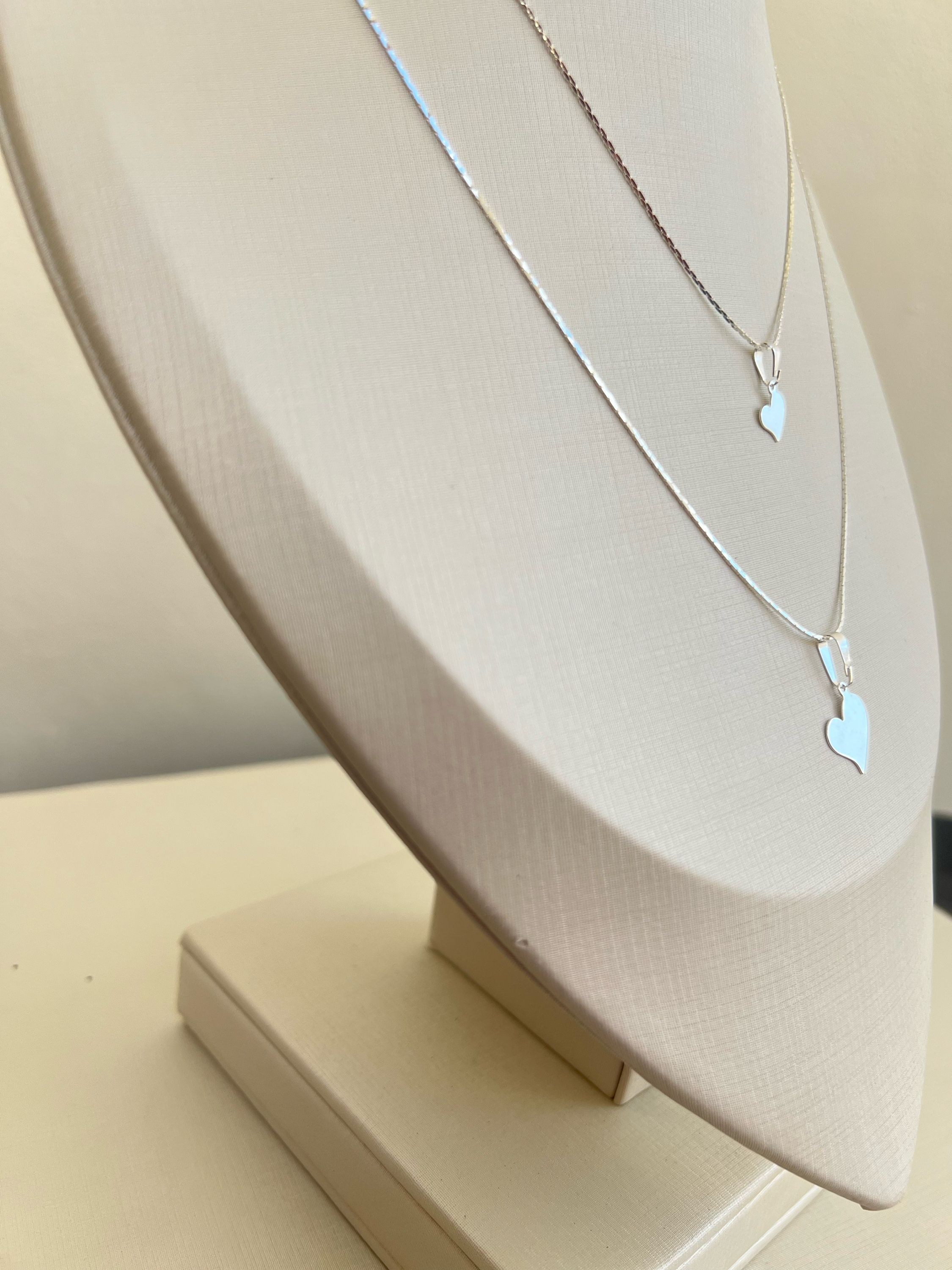 Colar duplo pingente coração