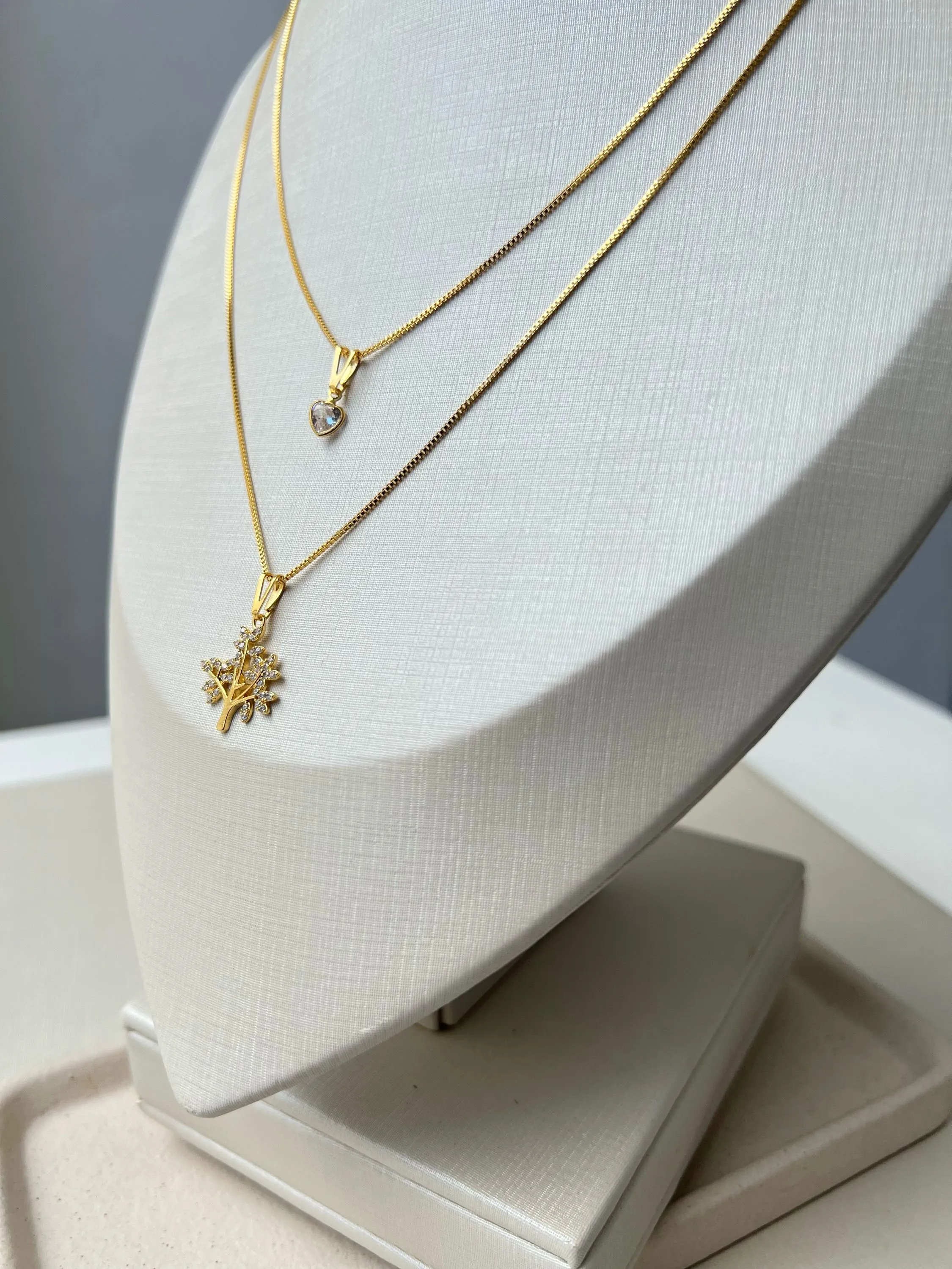 Colar duplo pingente árvore da vida