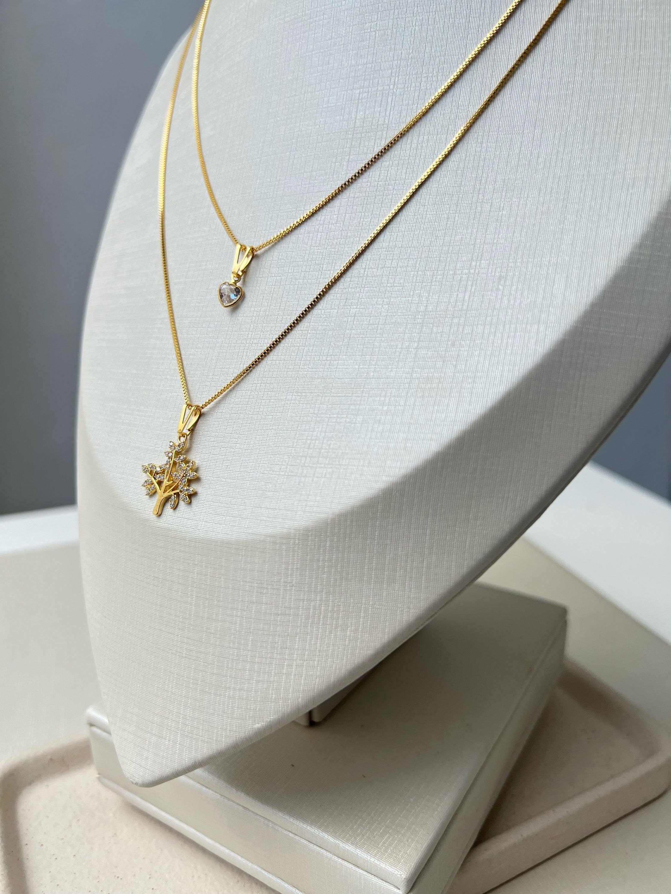 Colar duplo pingente árvore da vida