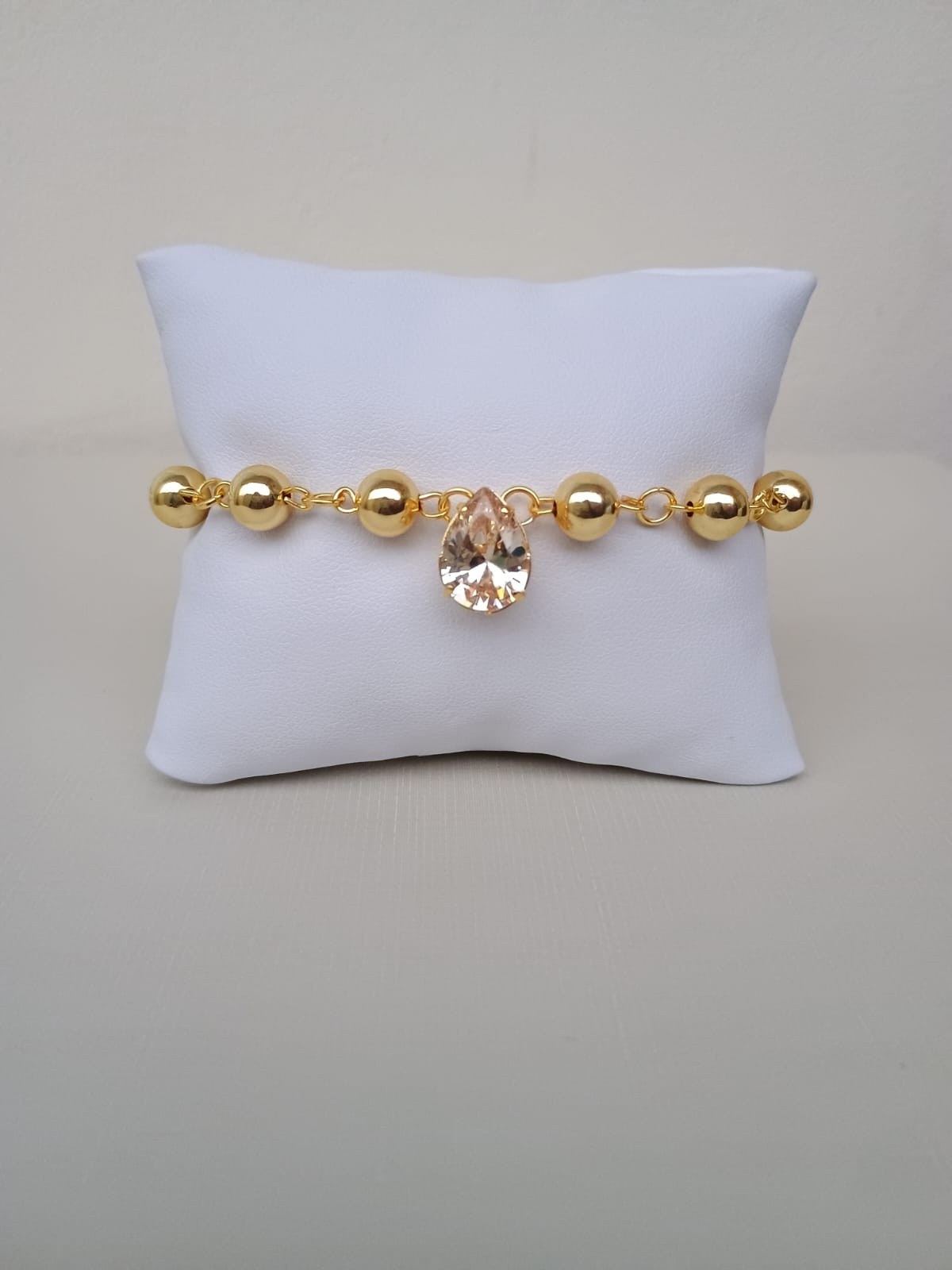 Pulseira com bolinhas e ponto de luz