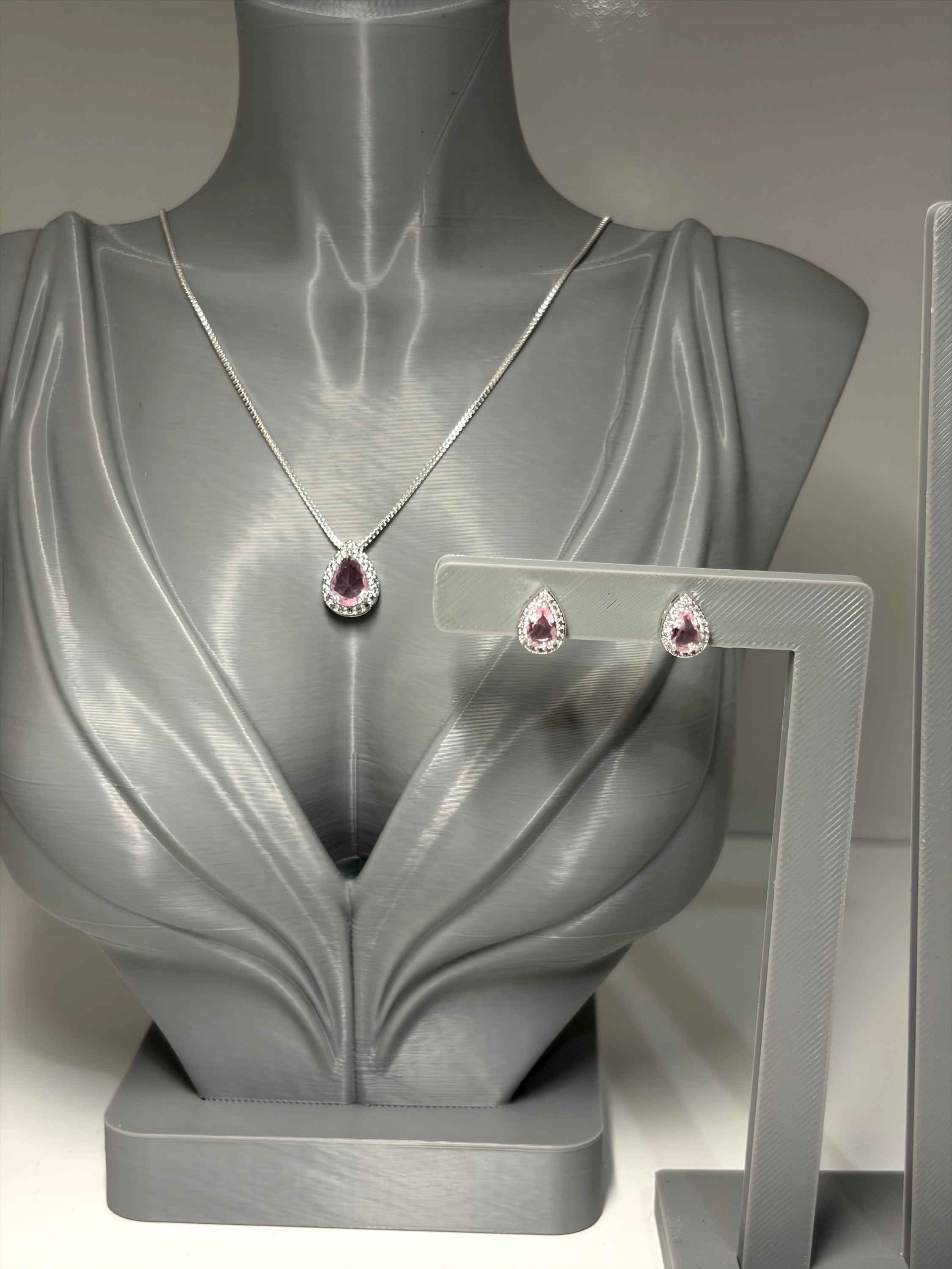 Conjunto gota cravejada