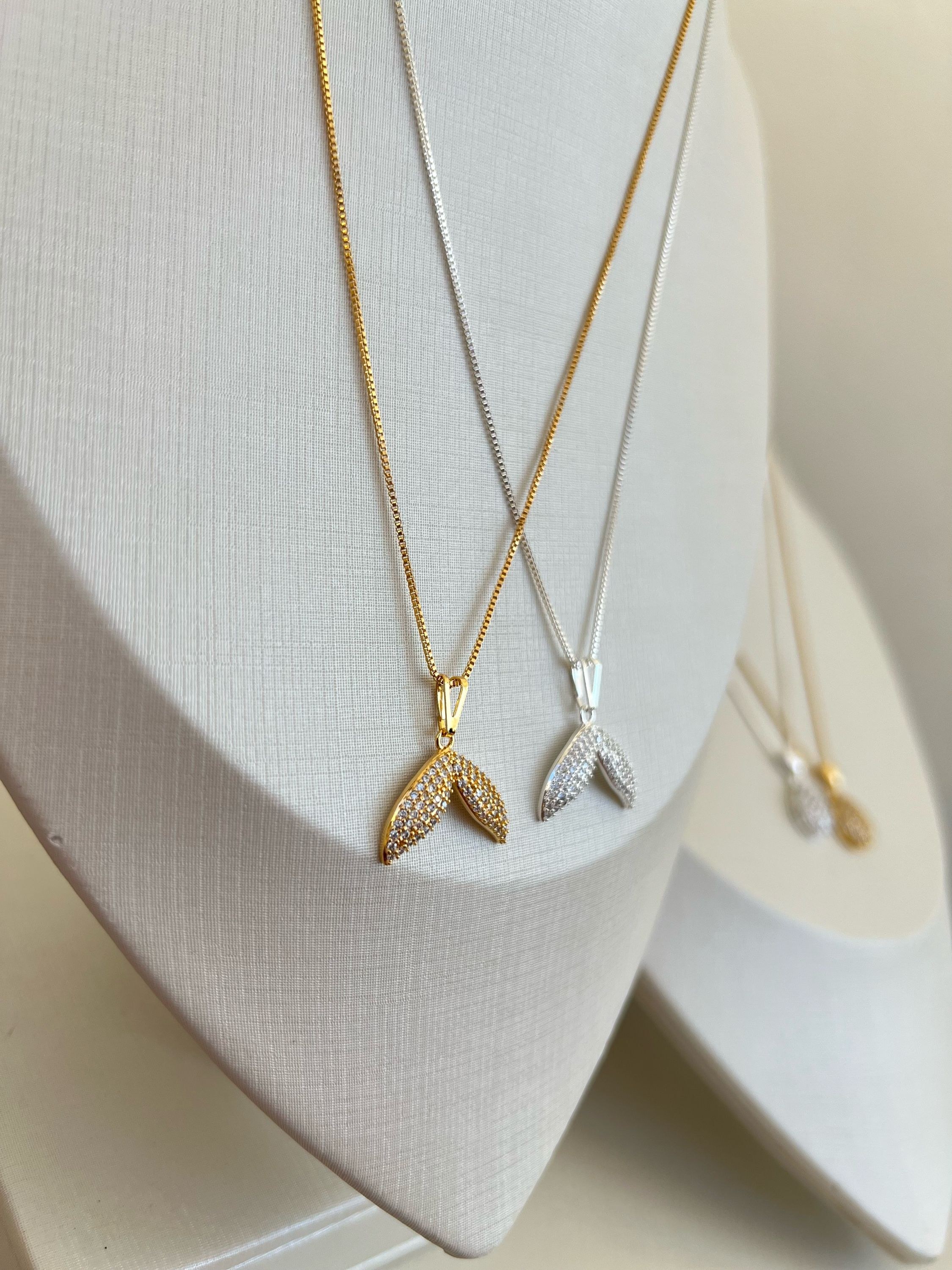 Colar pingente rabo de sereia