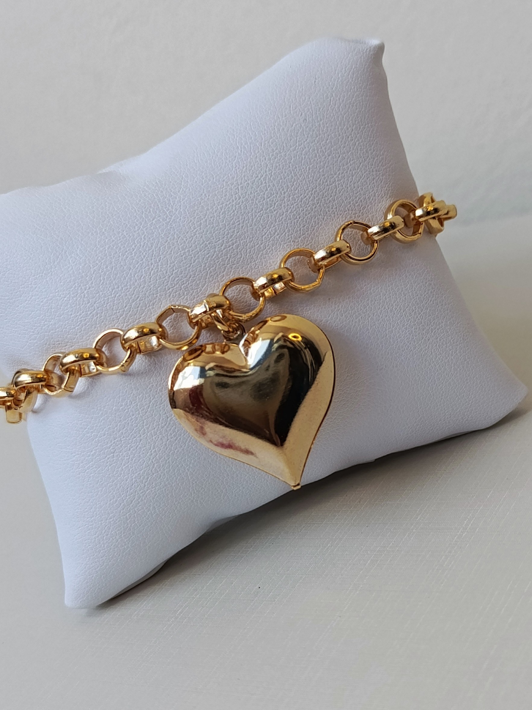 Pulseira correntaria com pingente de coração