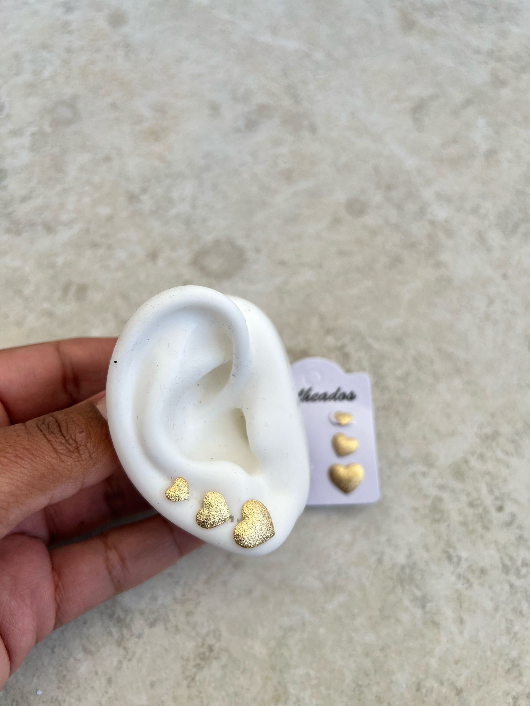 Trio de brincos coração fosco