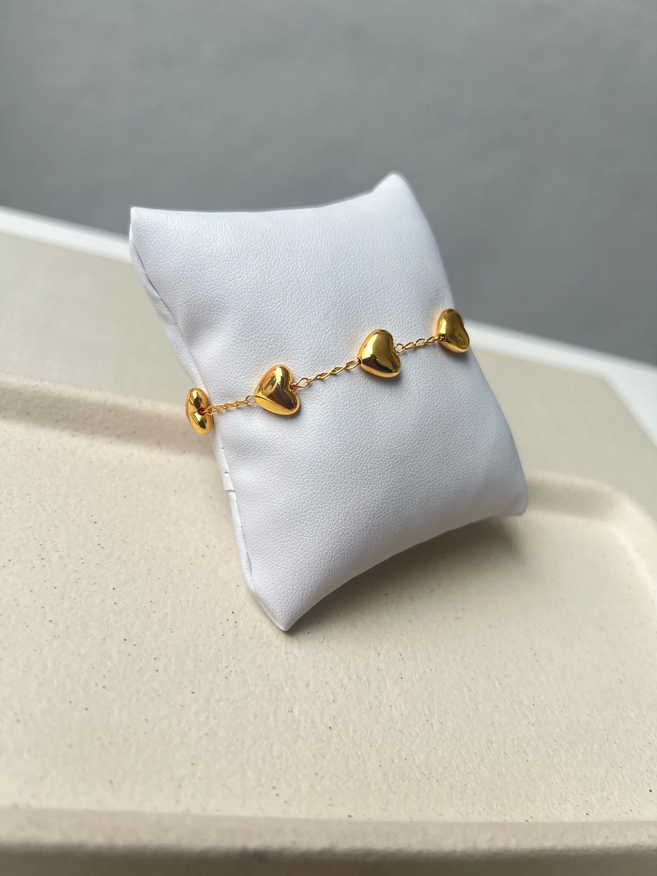 Pulseira modelo coração