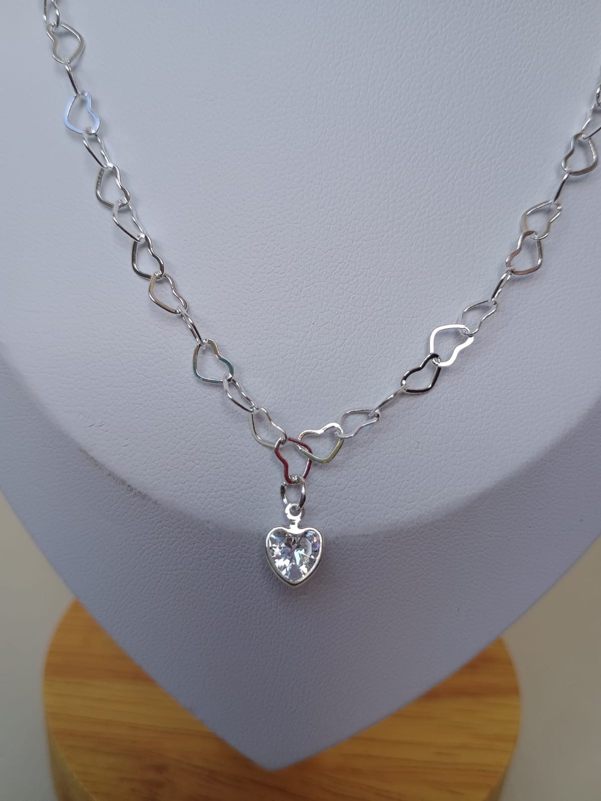 Choker de corações e ponto de luz de coração