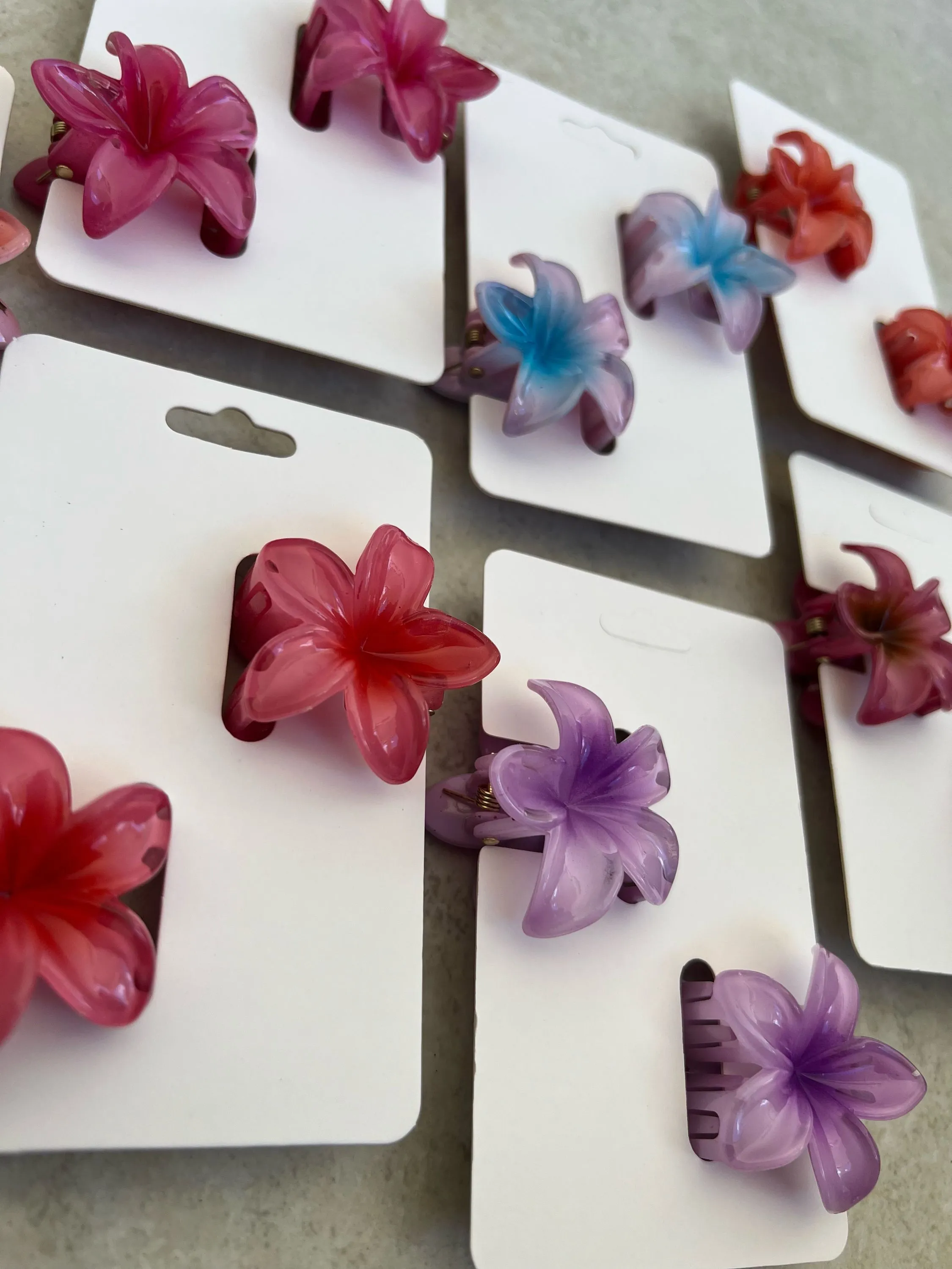 Prendedor para cabelo flor pequena