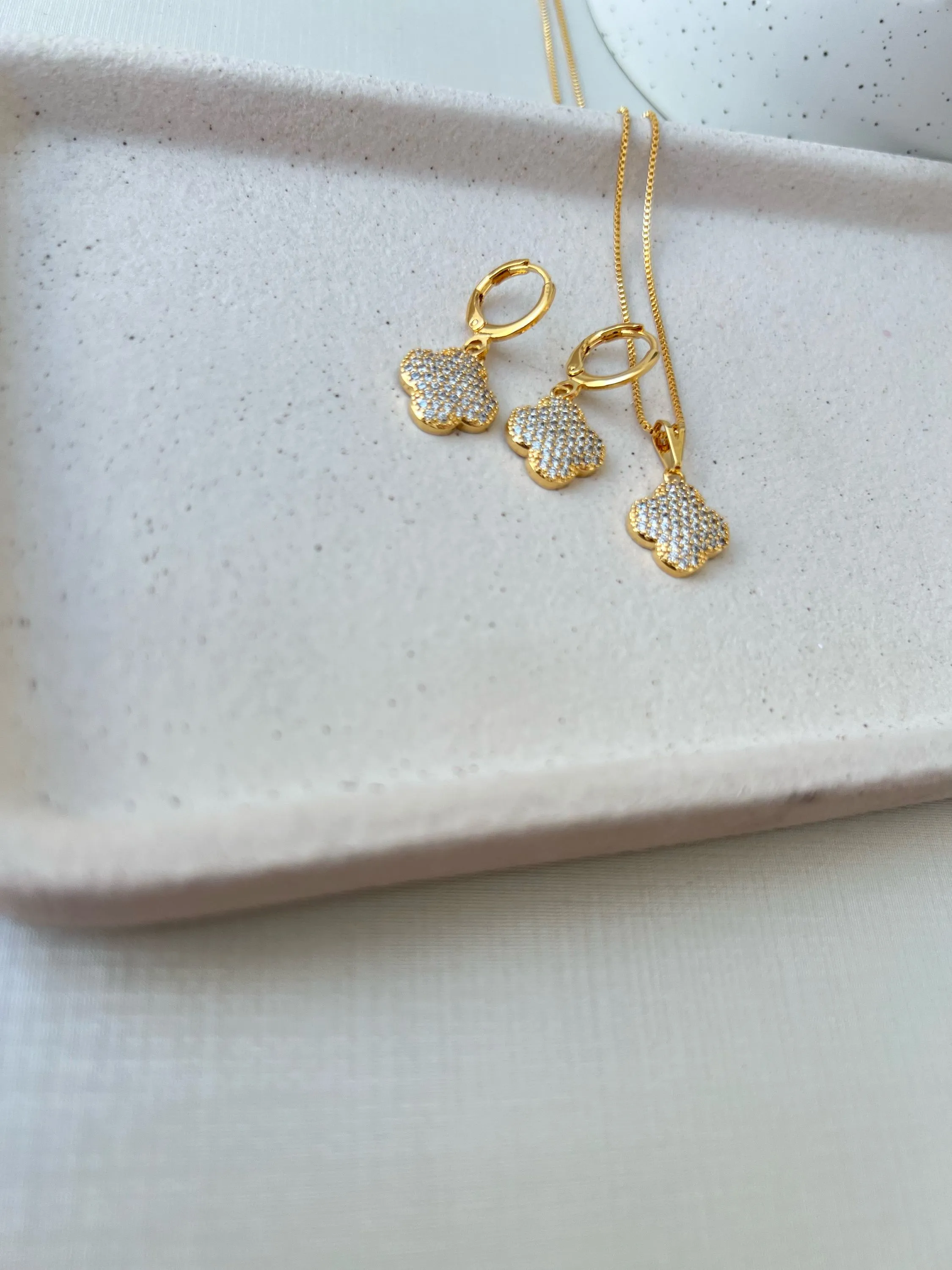 Conjunto modelo trevo