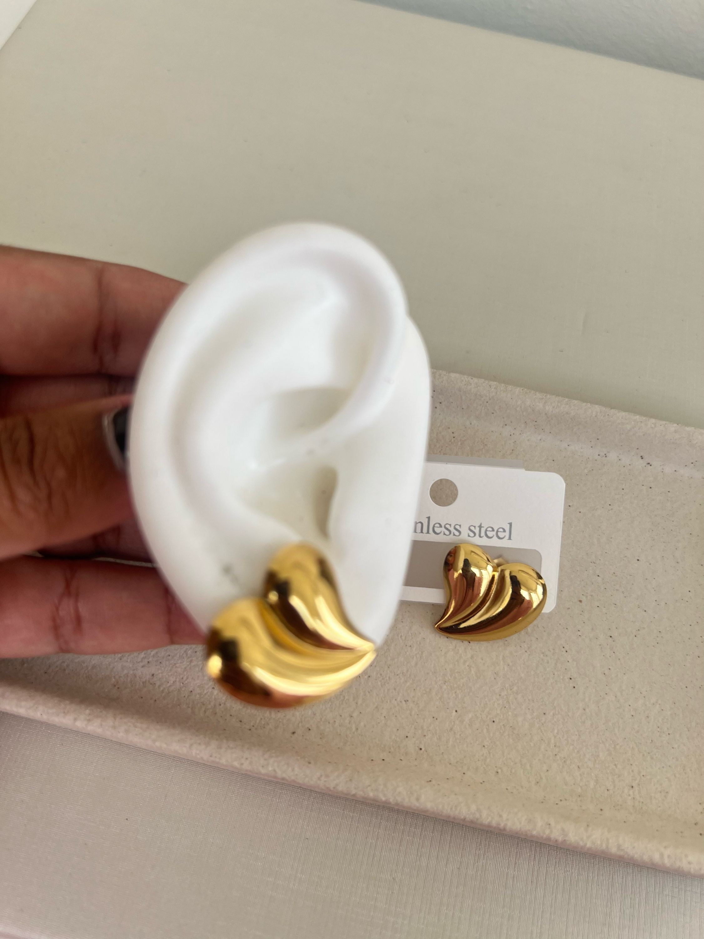 Brinco coração em AÇO INOXIDÁVEL