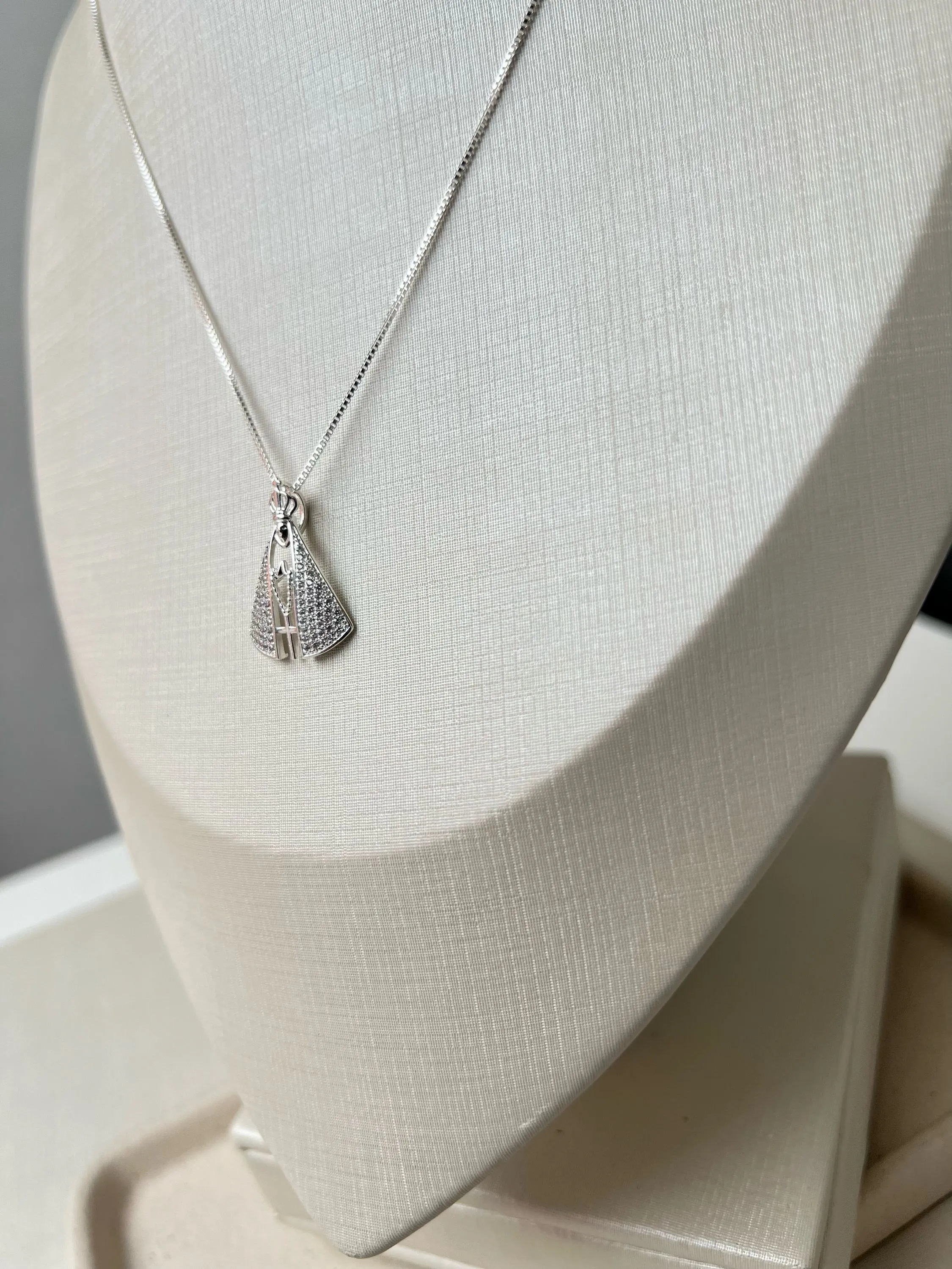 Colar pingente nossa senhora aparecida