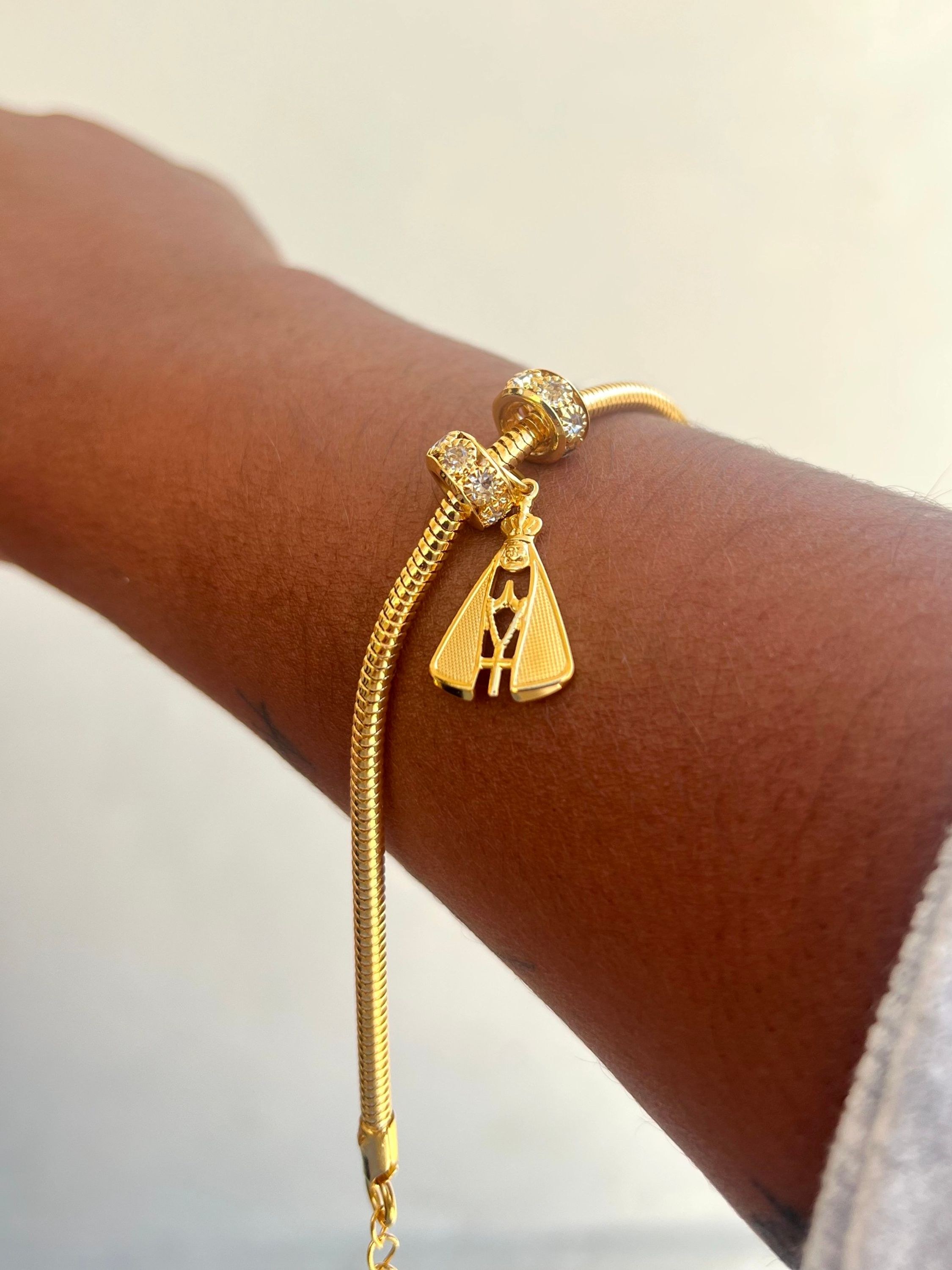 Pulseira delicada imagem de Nossa Senhora