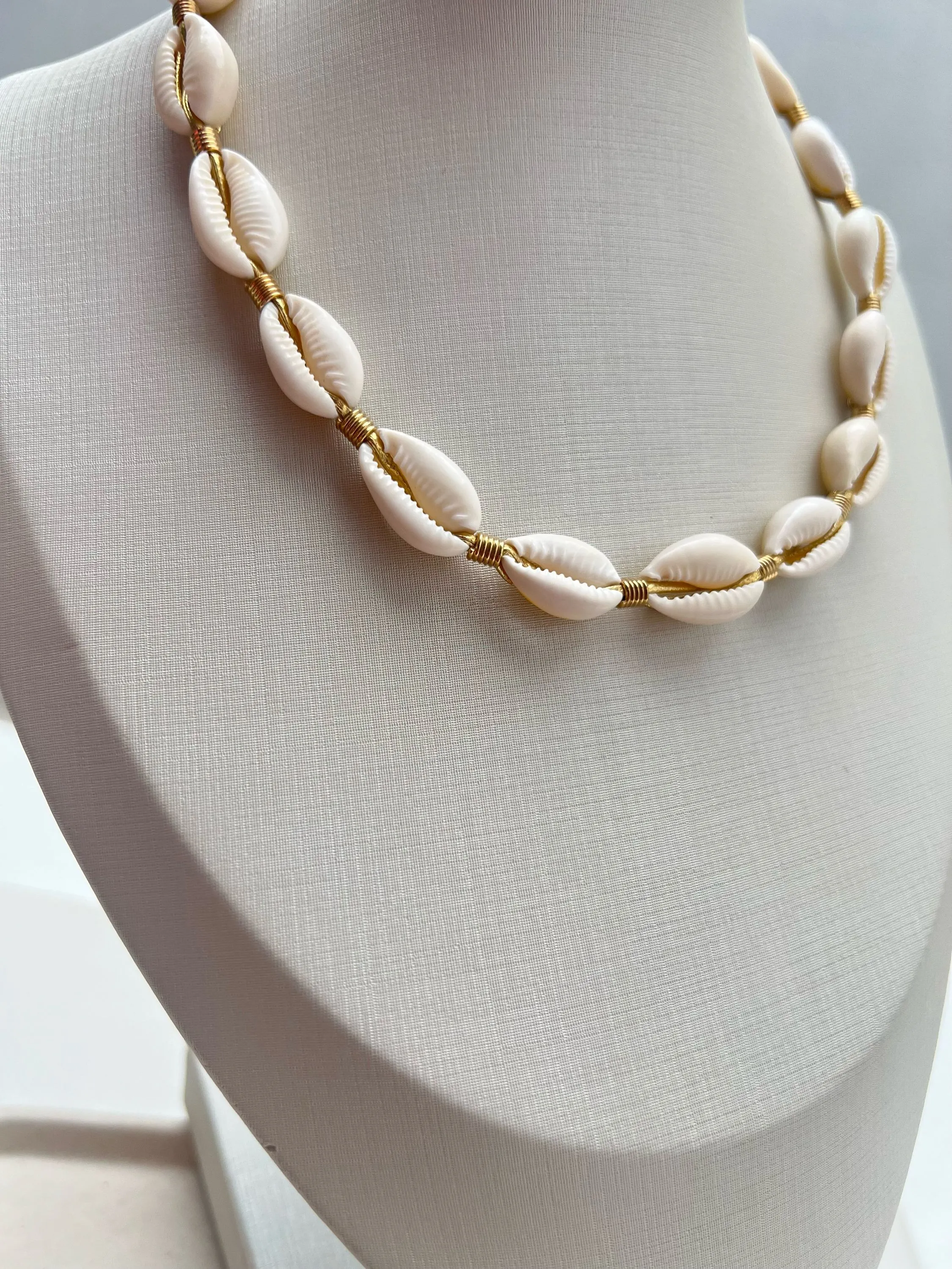 Choker búzios