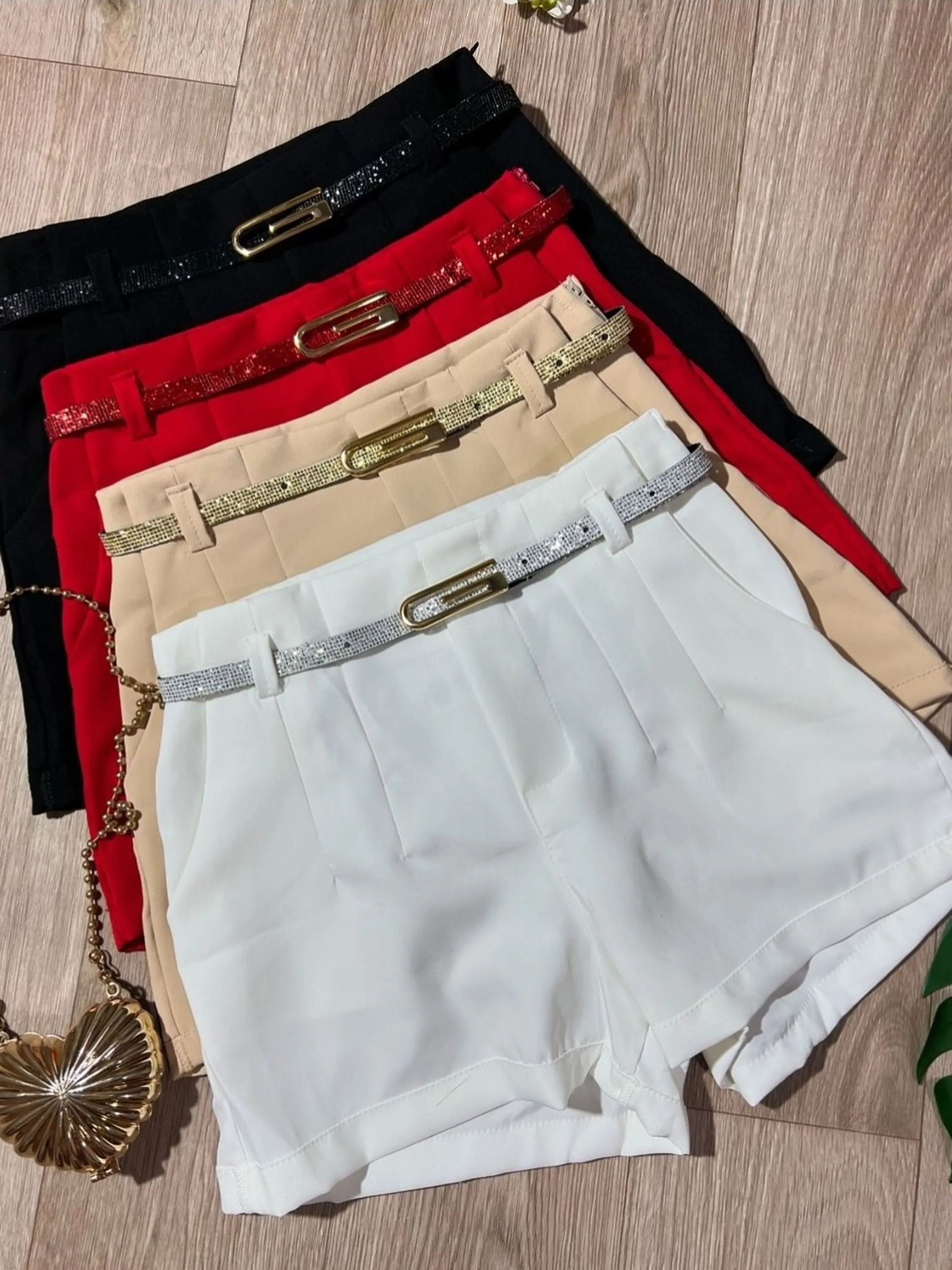 Shorts estilo zara alfaitaria com brilho festa