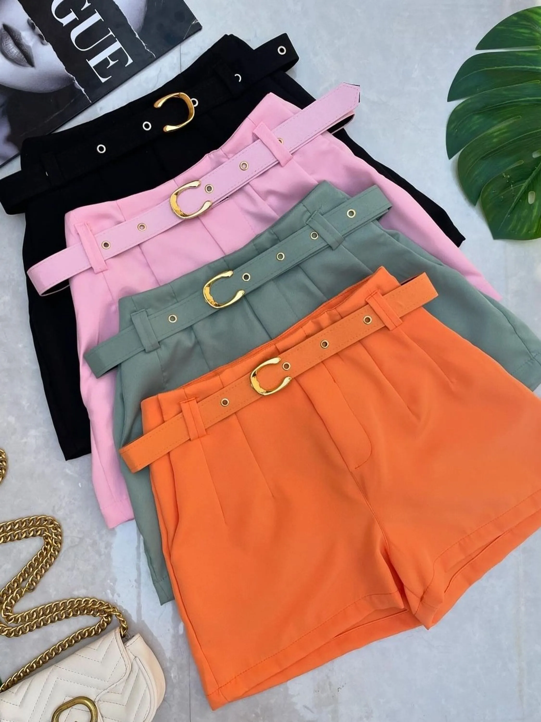 Shorts alfaitaria com cinto colors