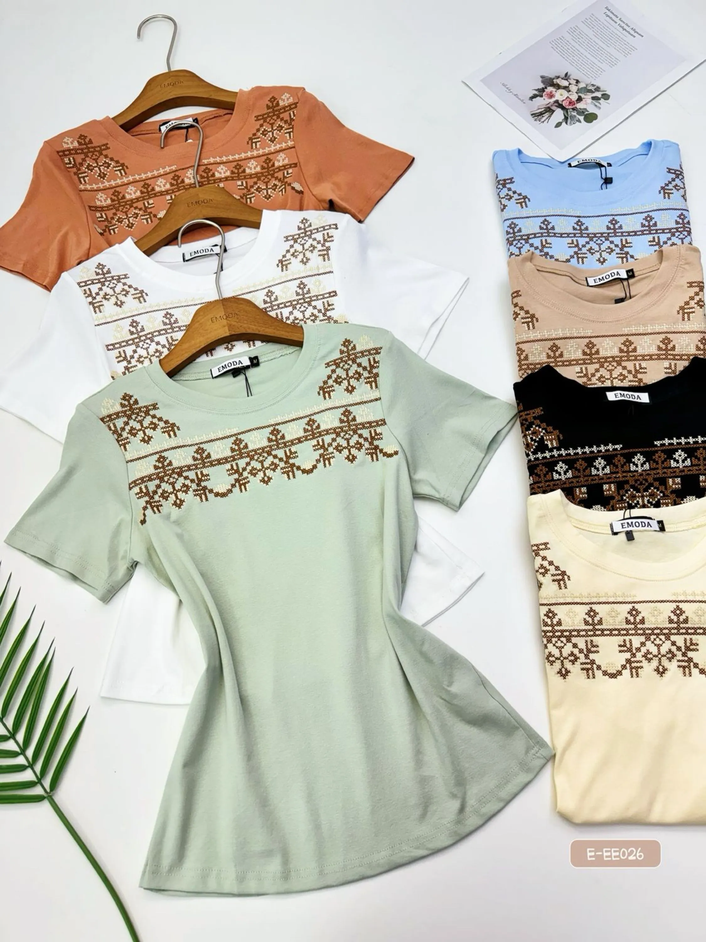 E-EE026. T-shirt - M G GG - algodão bordado