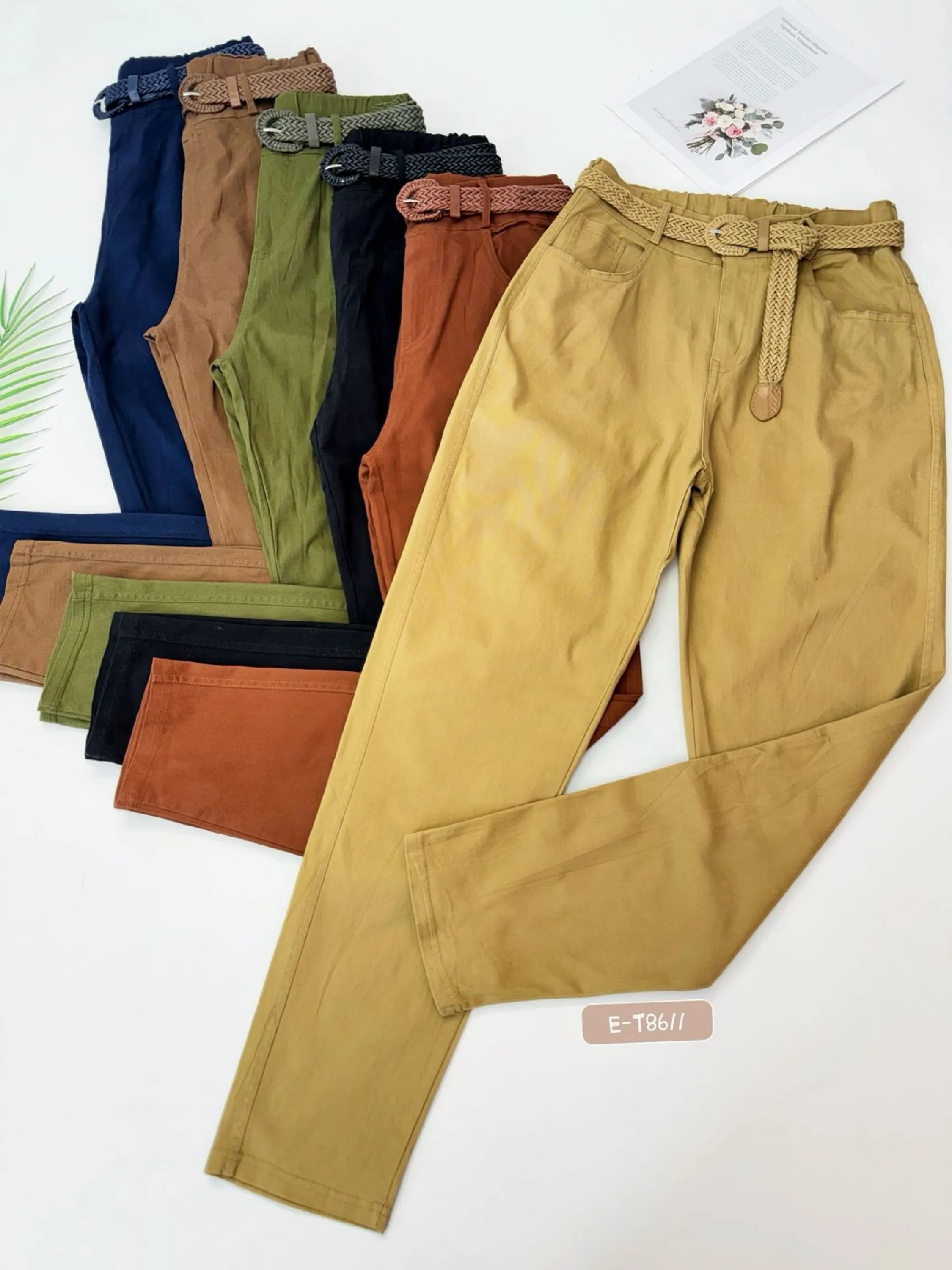 E-T8611. Calça - M G GG - sarja com elastano