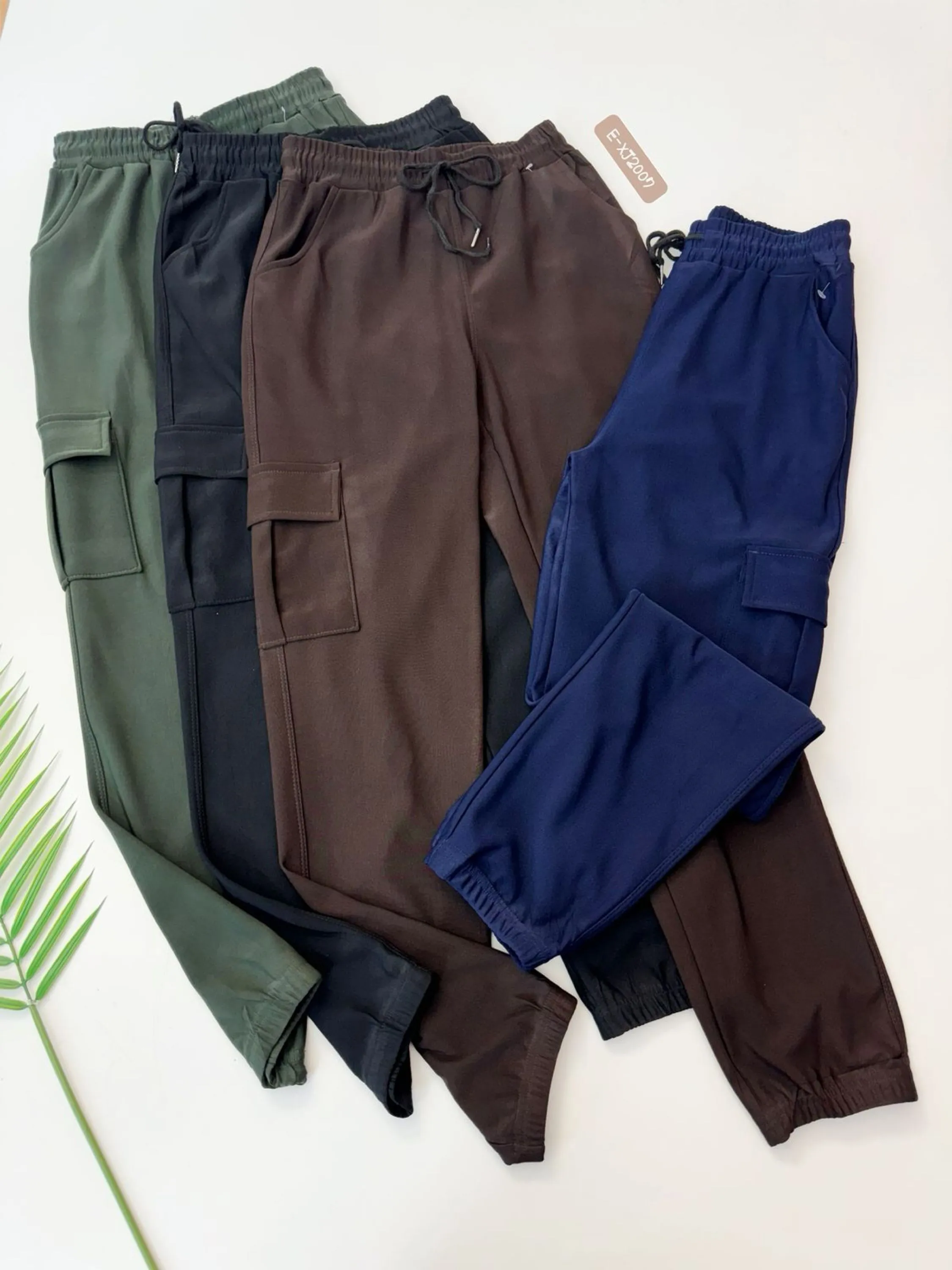 2007 calça neoprene  lycra  importado