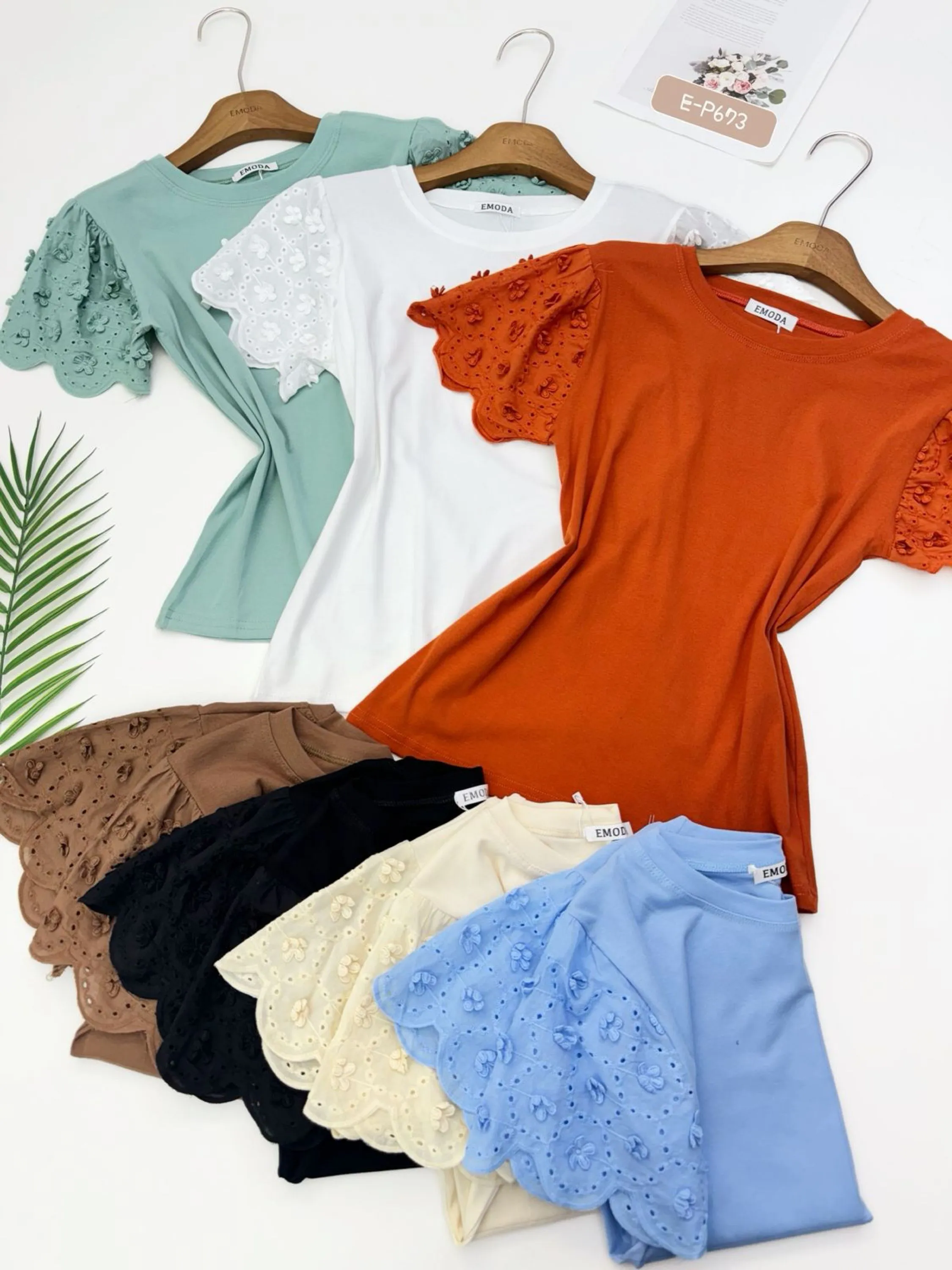 E-P673. T-shirt - P/M G GG. - algodão com laise