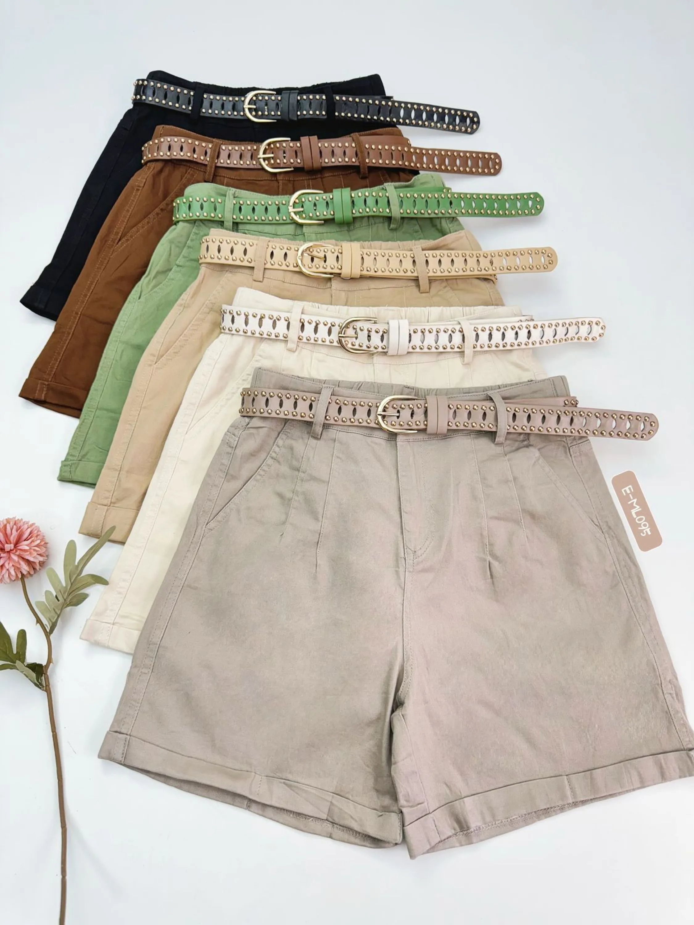 095 shorts  sarja com  elastano  importado  vem com cinto