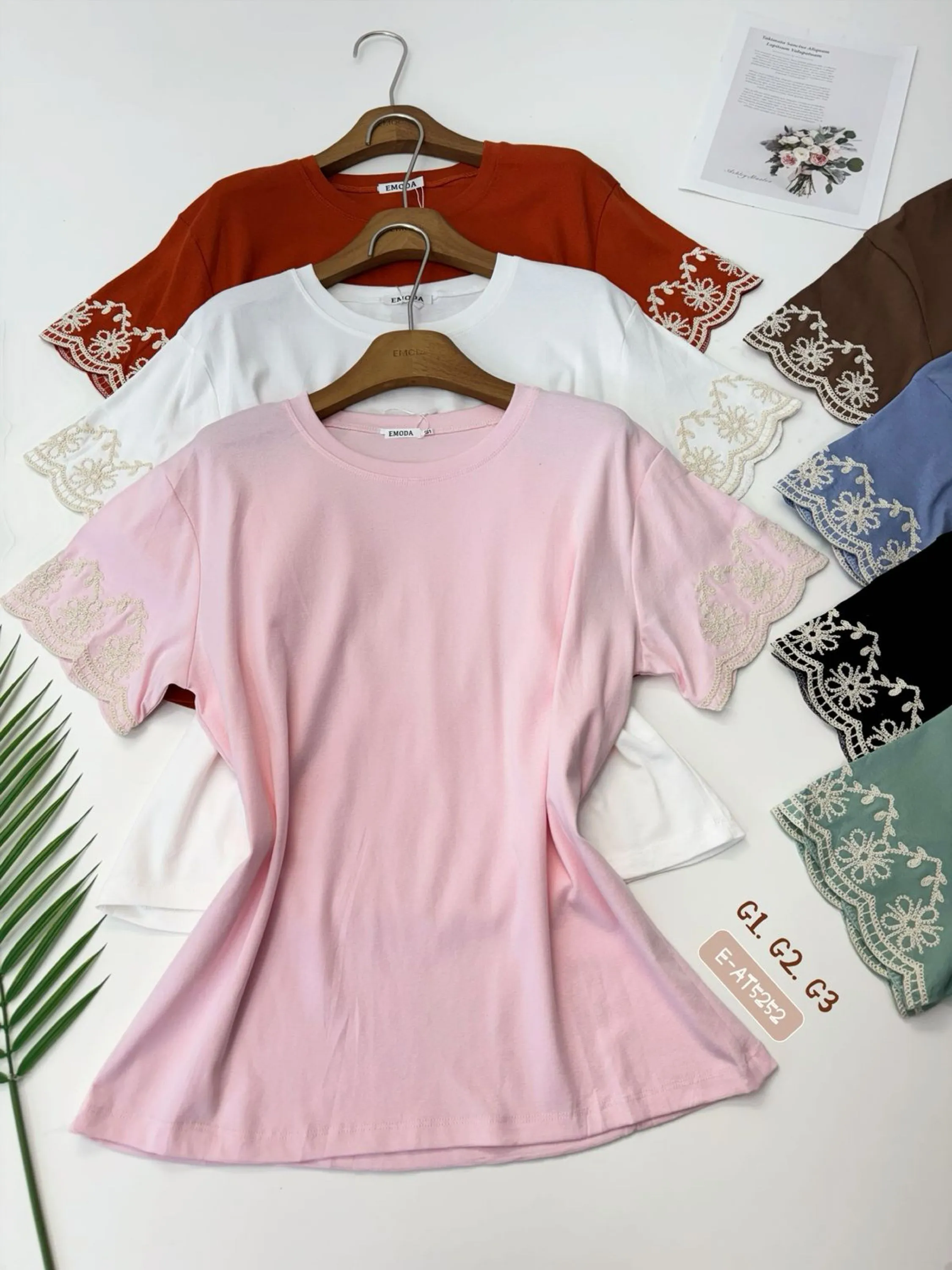 E-AT5252. T-shirt - G1. G2. G3. - algodão bordado