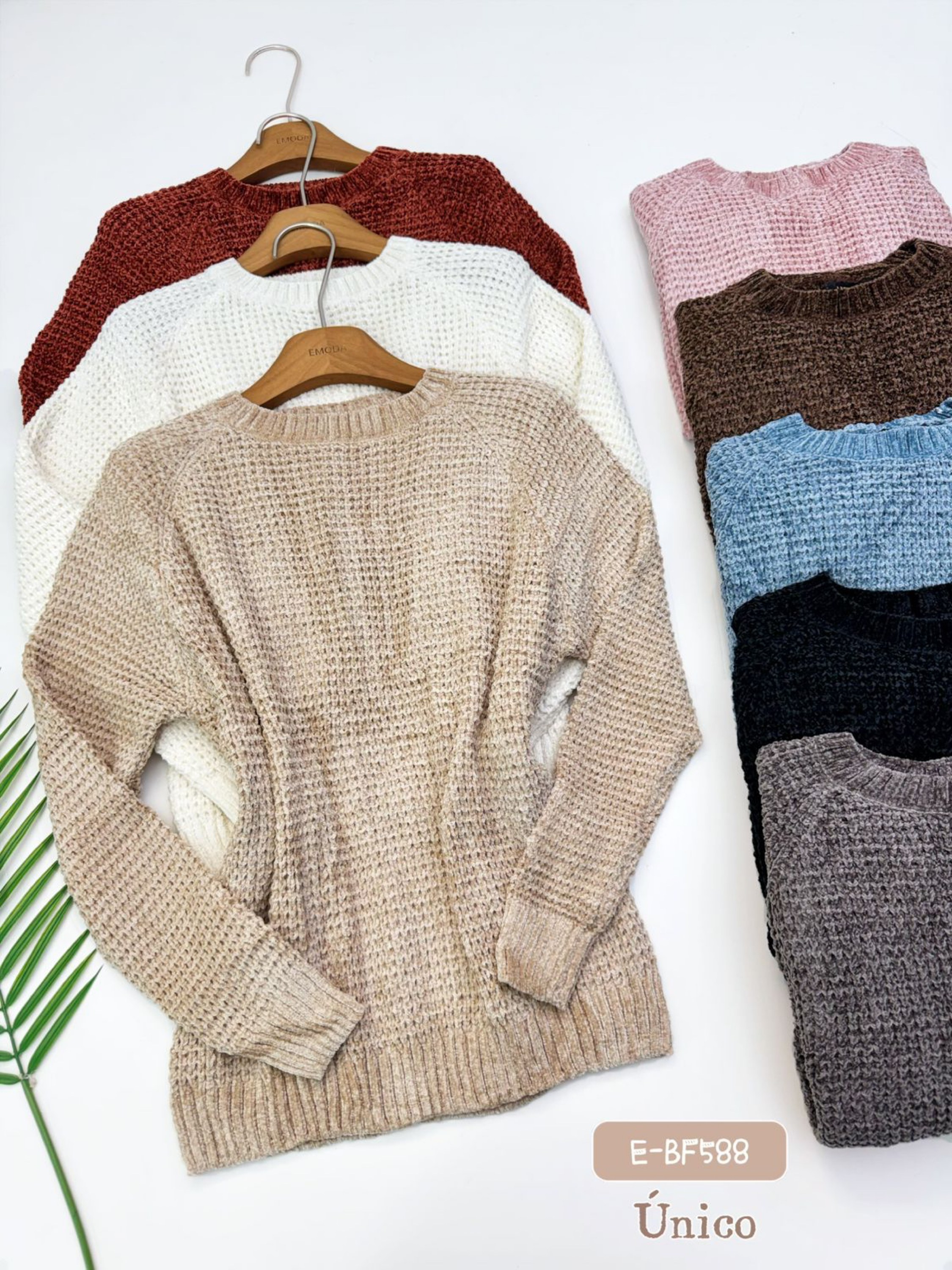 E-BF585. Blusa - ÚNICO- chenille   50,00