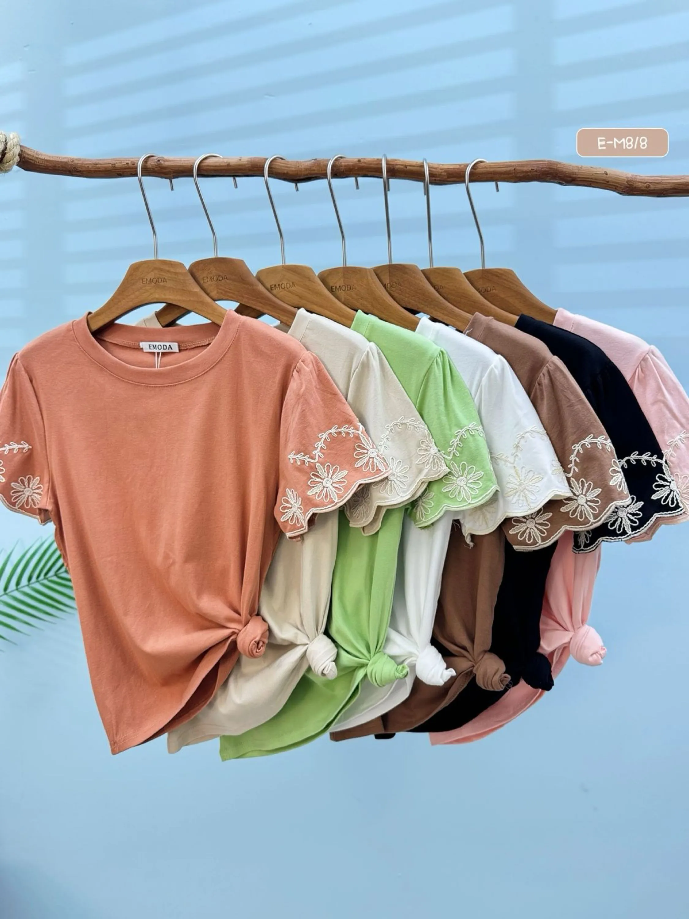 E-M818. T-shirt - - algodão bordado