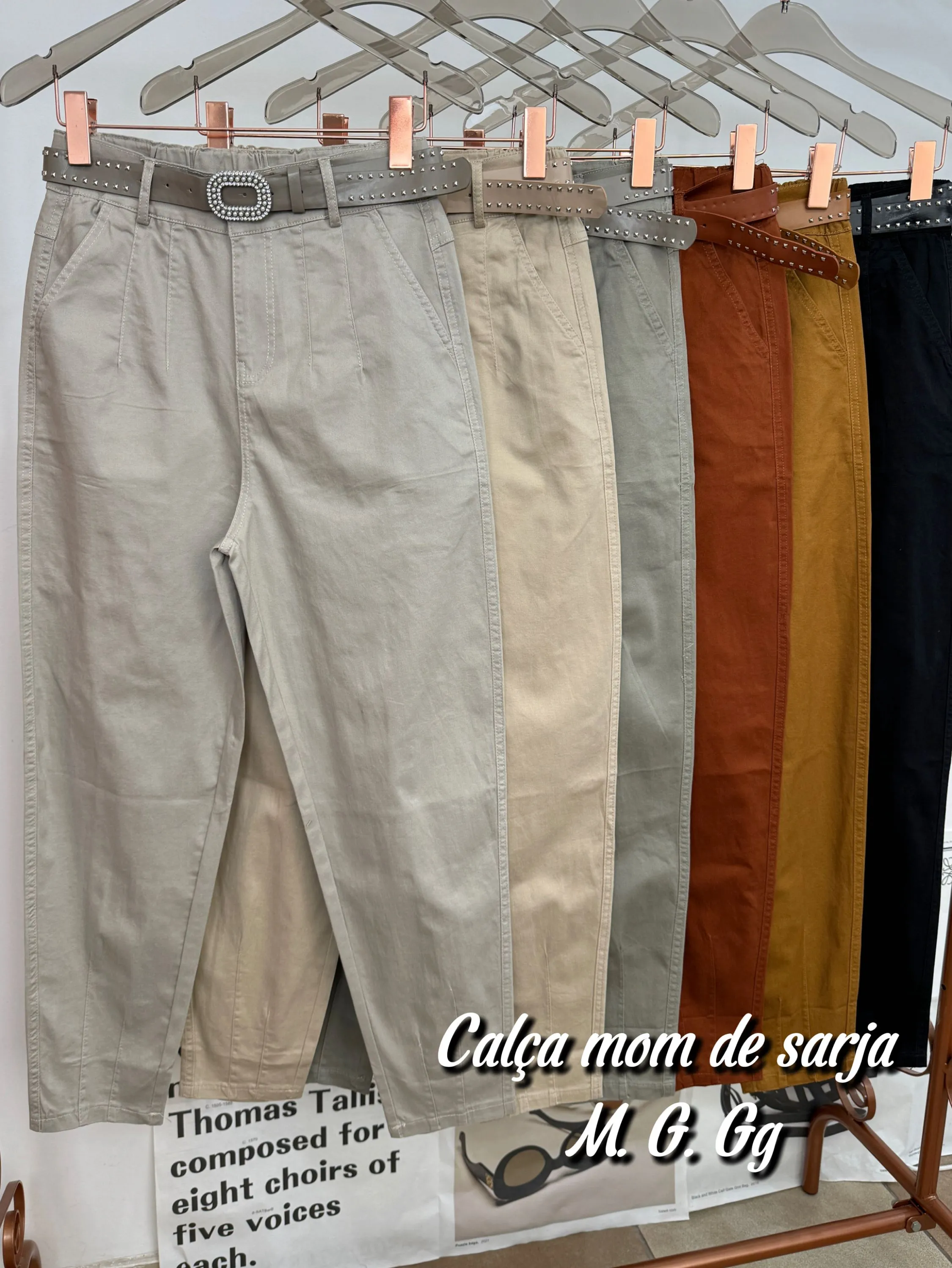 Calça mom de sarja com cinto 2230# Yan modas