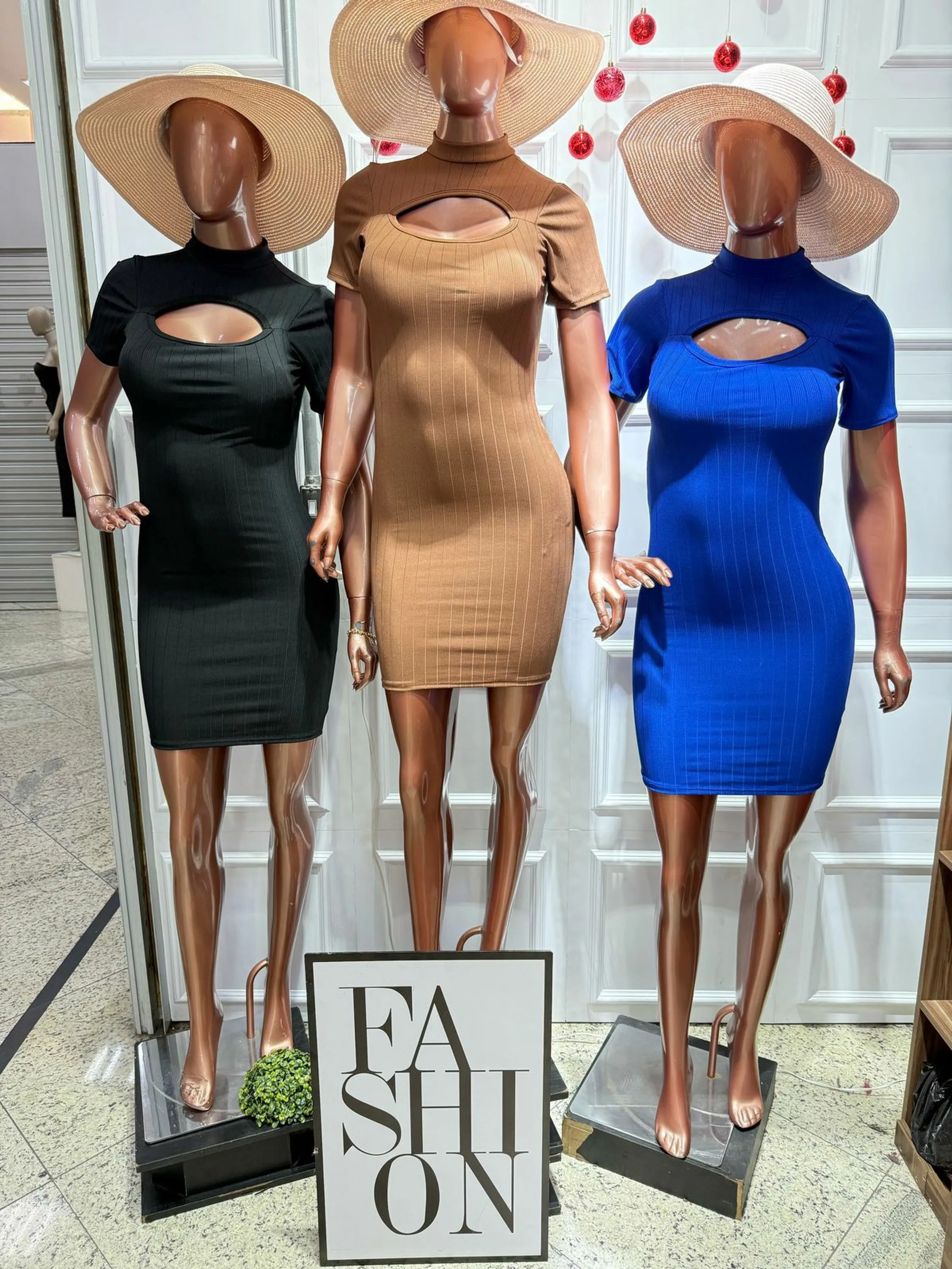 Vestido curto ovinni