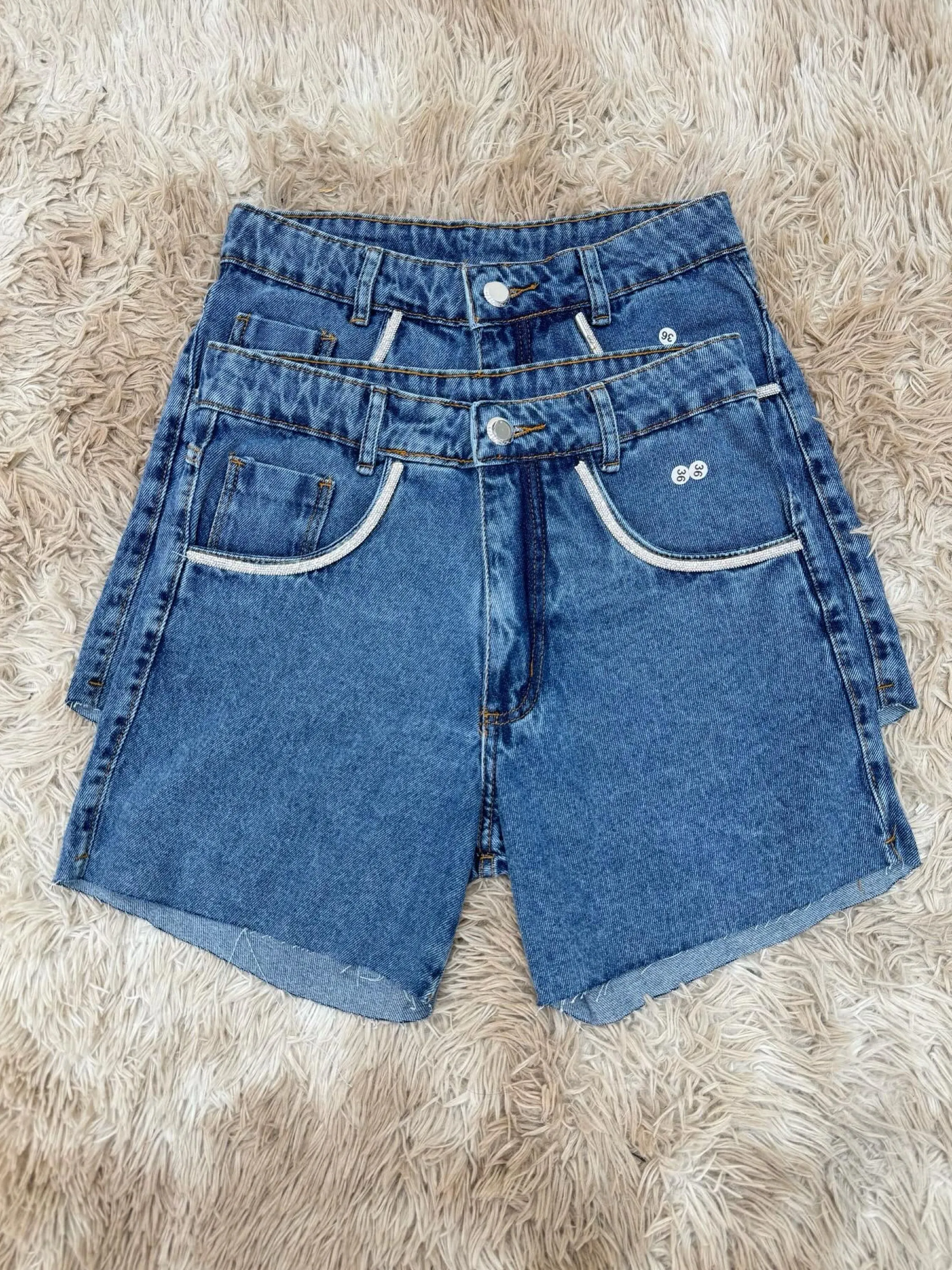 Short Jeans com brilho