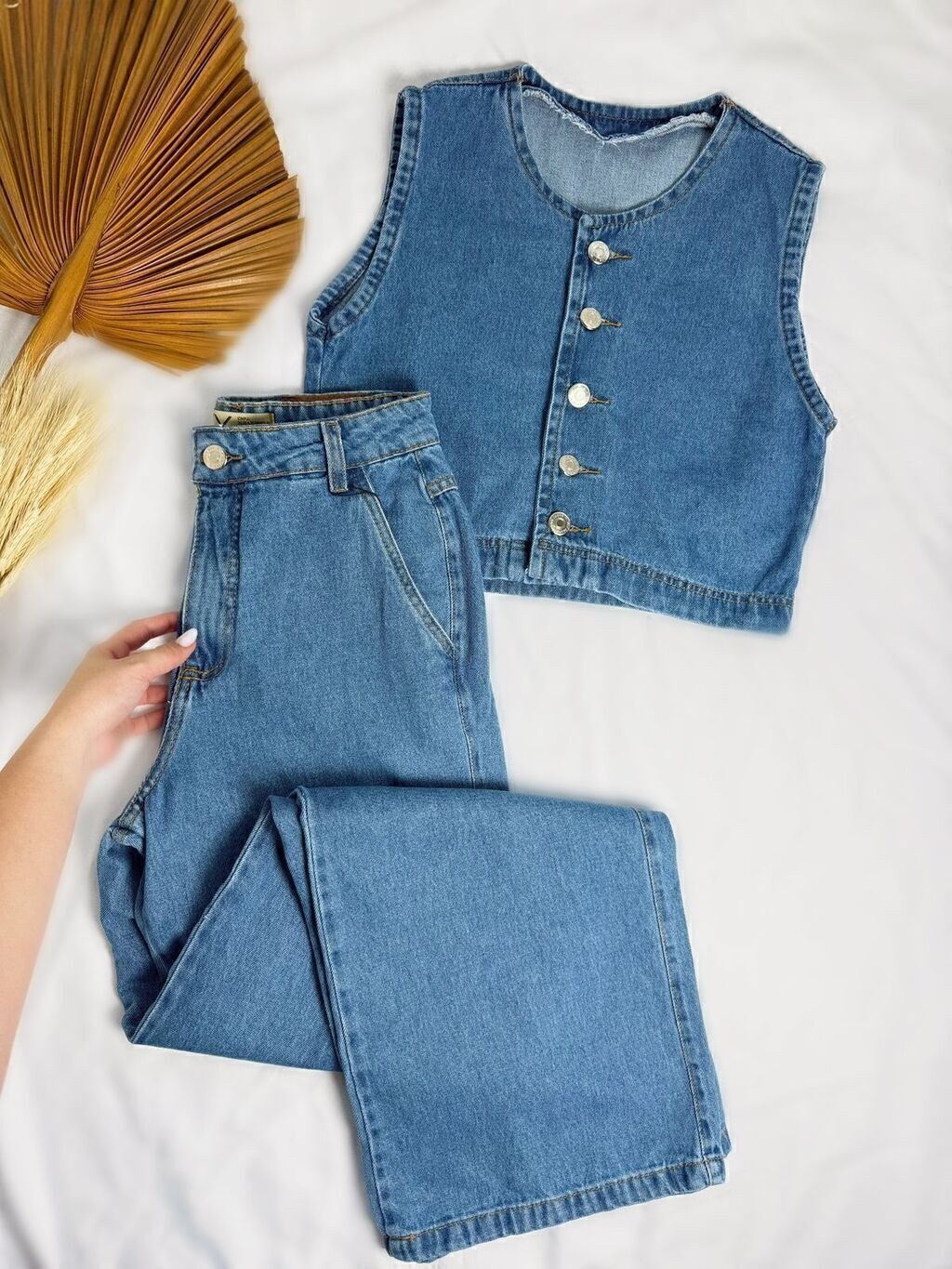 Conjunto Jeans Feminino Blusa Cropped Colete + Calça Com Bolso