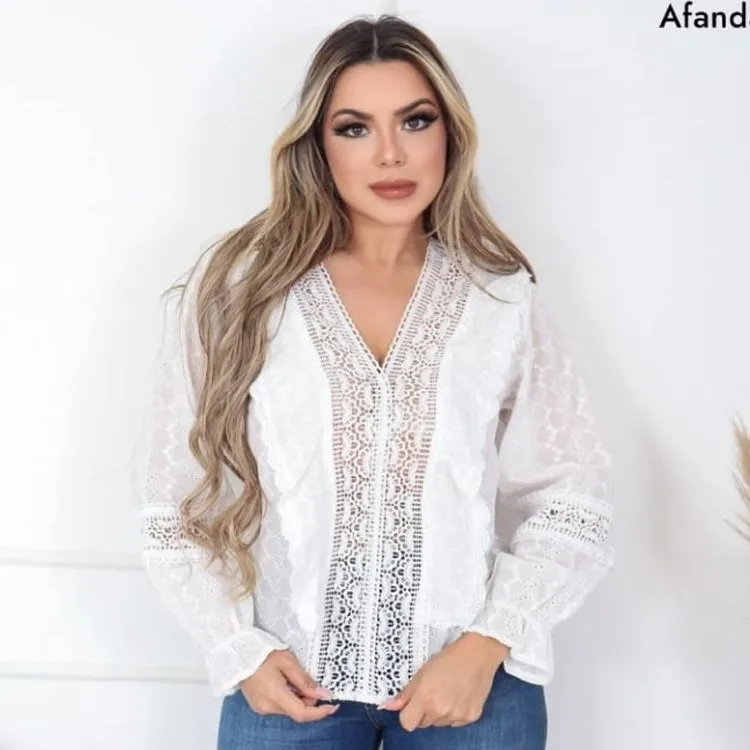 Afanda:AH1055- Camisa de lese e com detalhe de renda ,manga comprida