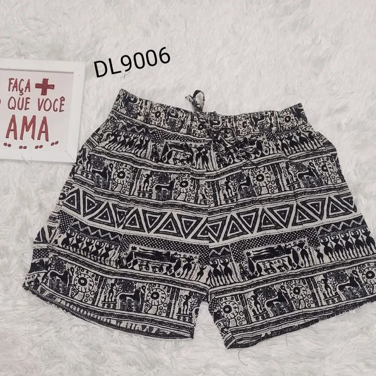 Promoção afanda: DL9006- Shorts de viscose com elastano estampado de Egito,bolso na lateral e com detalhe de elástico na cintura