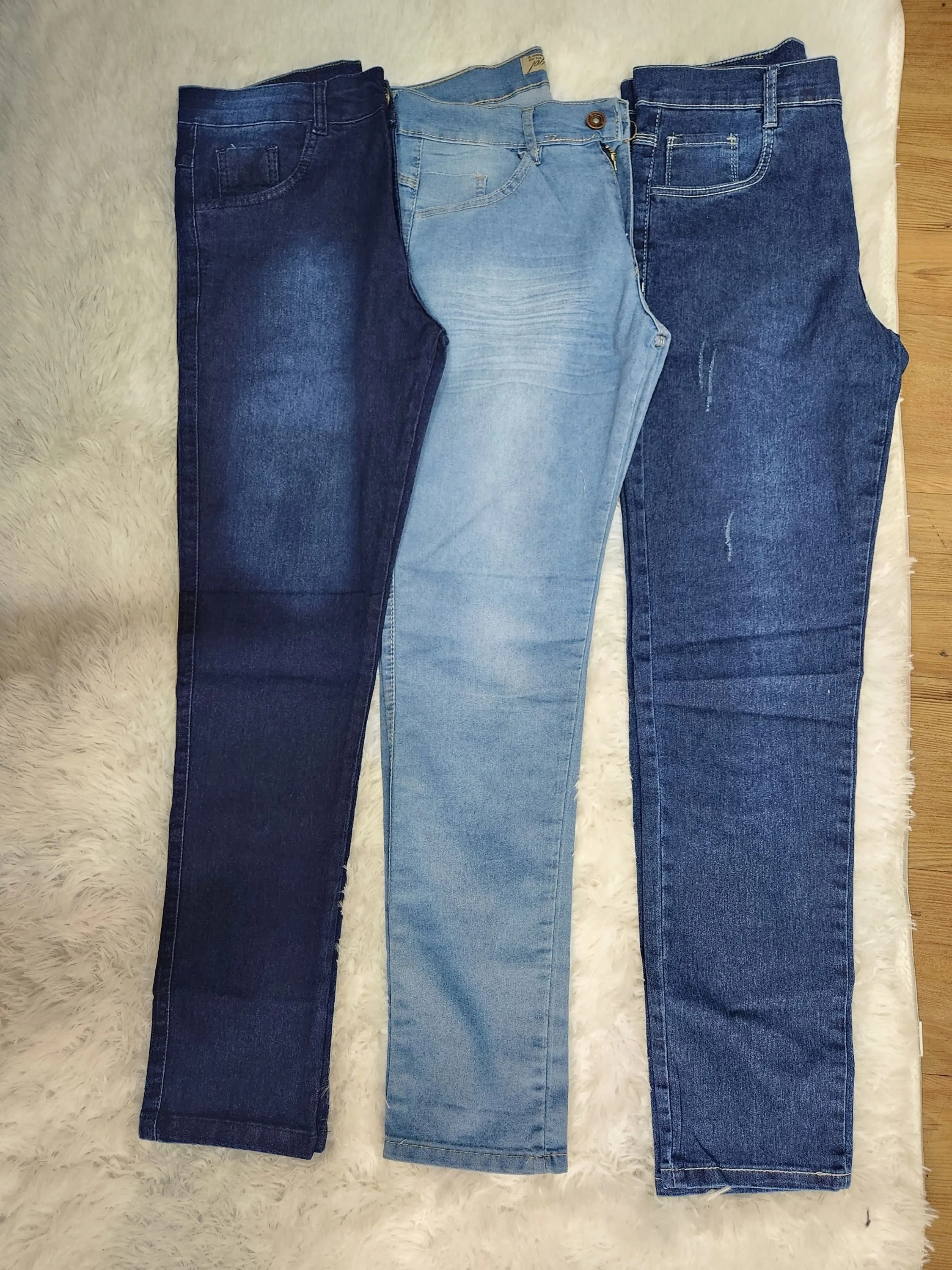 Calça masculina escuro claro