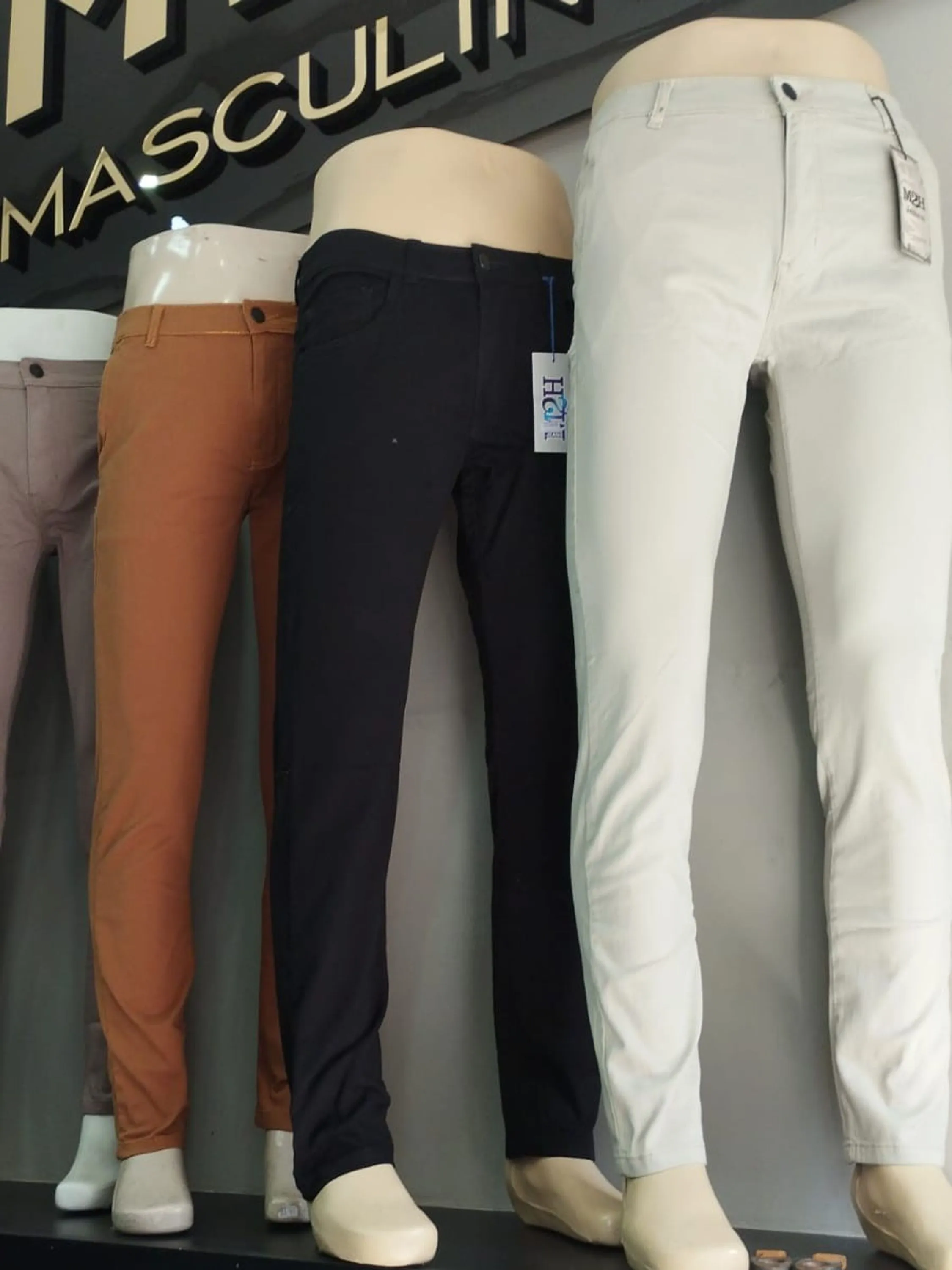 Calça masculina sarja