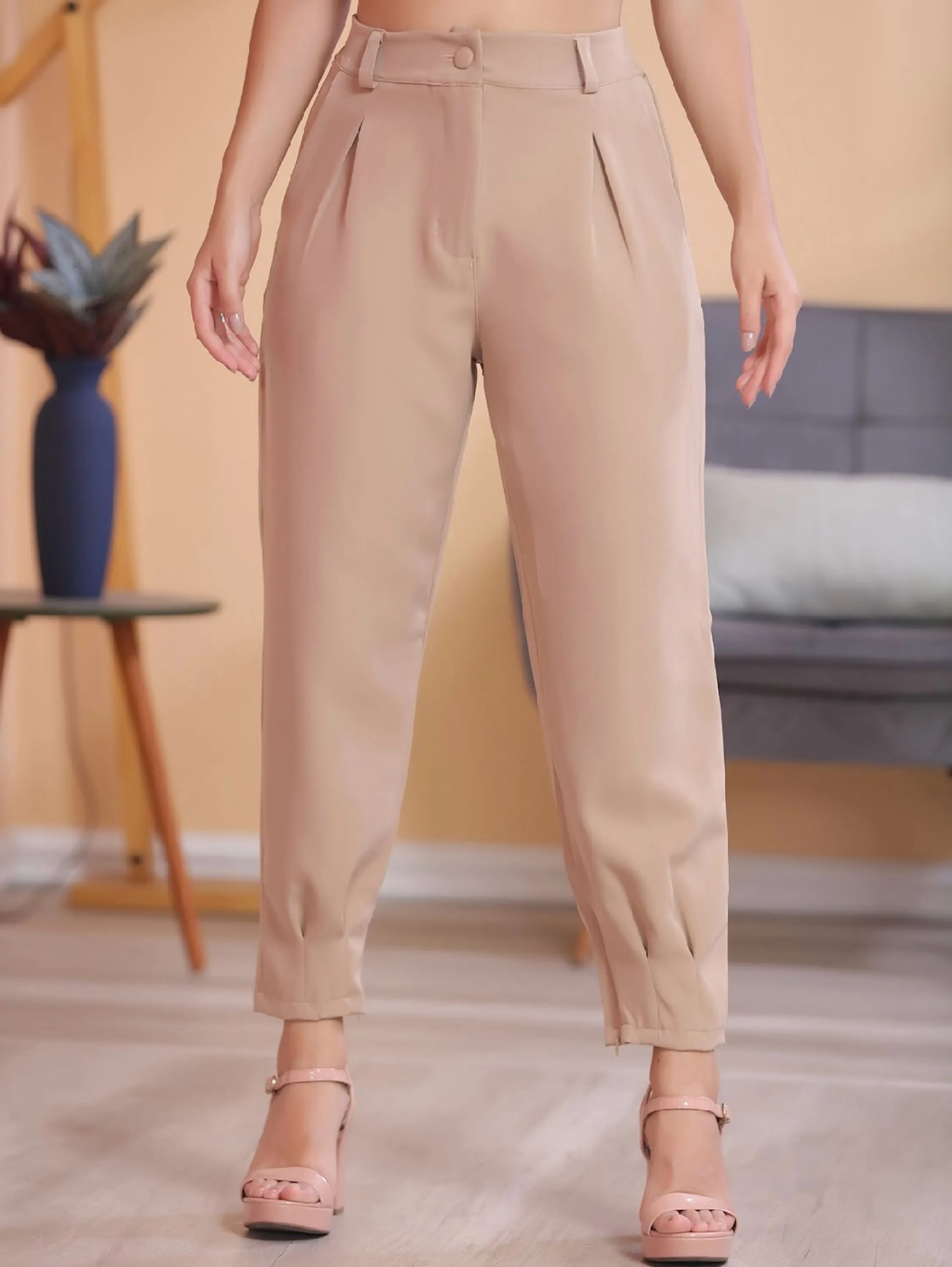 Calça Cenoura Jogger Alfaiataria Feminina Barra Com Ziper Moda Blogueira