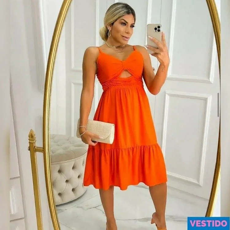 Vestido curto com bojo