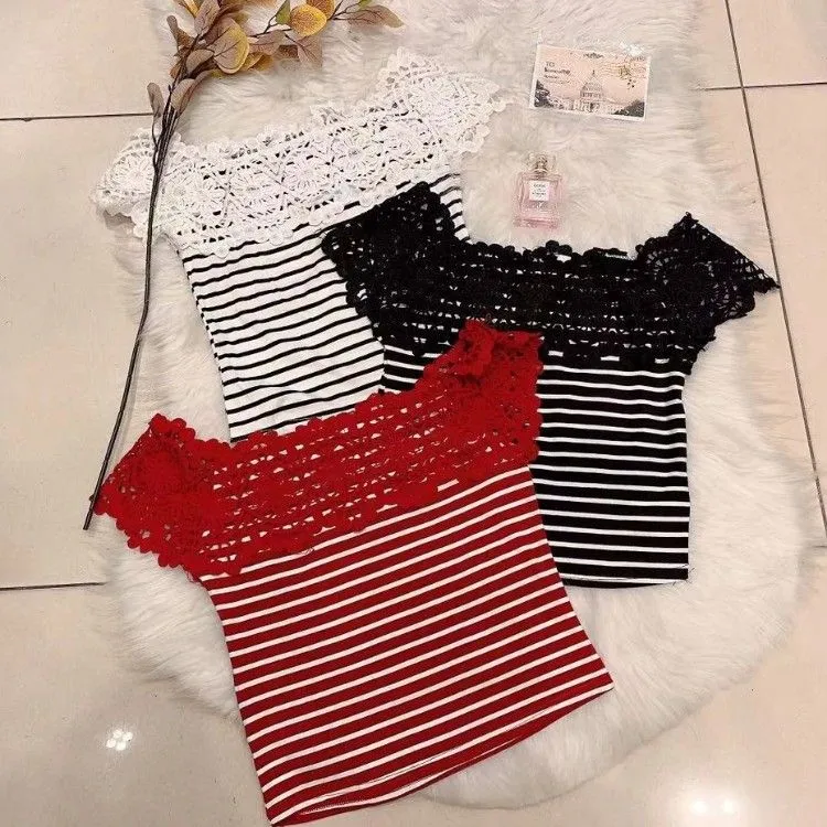 BLUSA COM RENDA