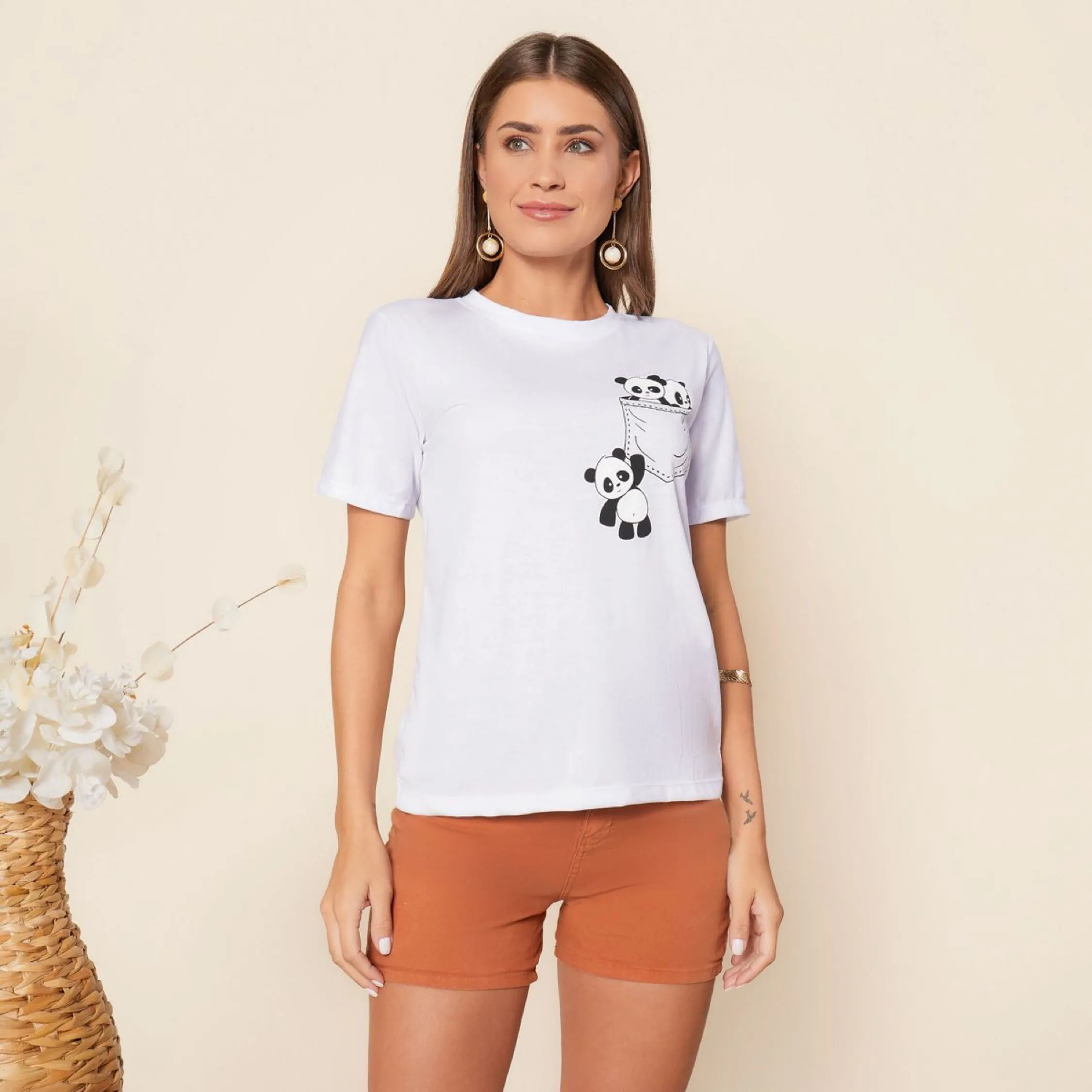 Blusa T-shirt Camiseta feminina 100% Algodão Estampa Panda Bolso Aurora Store