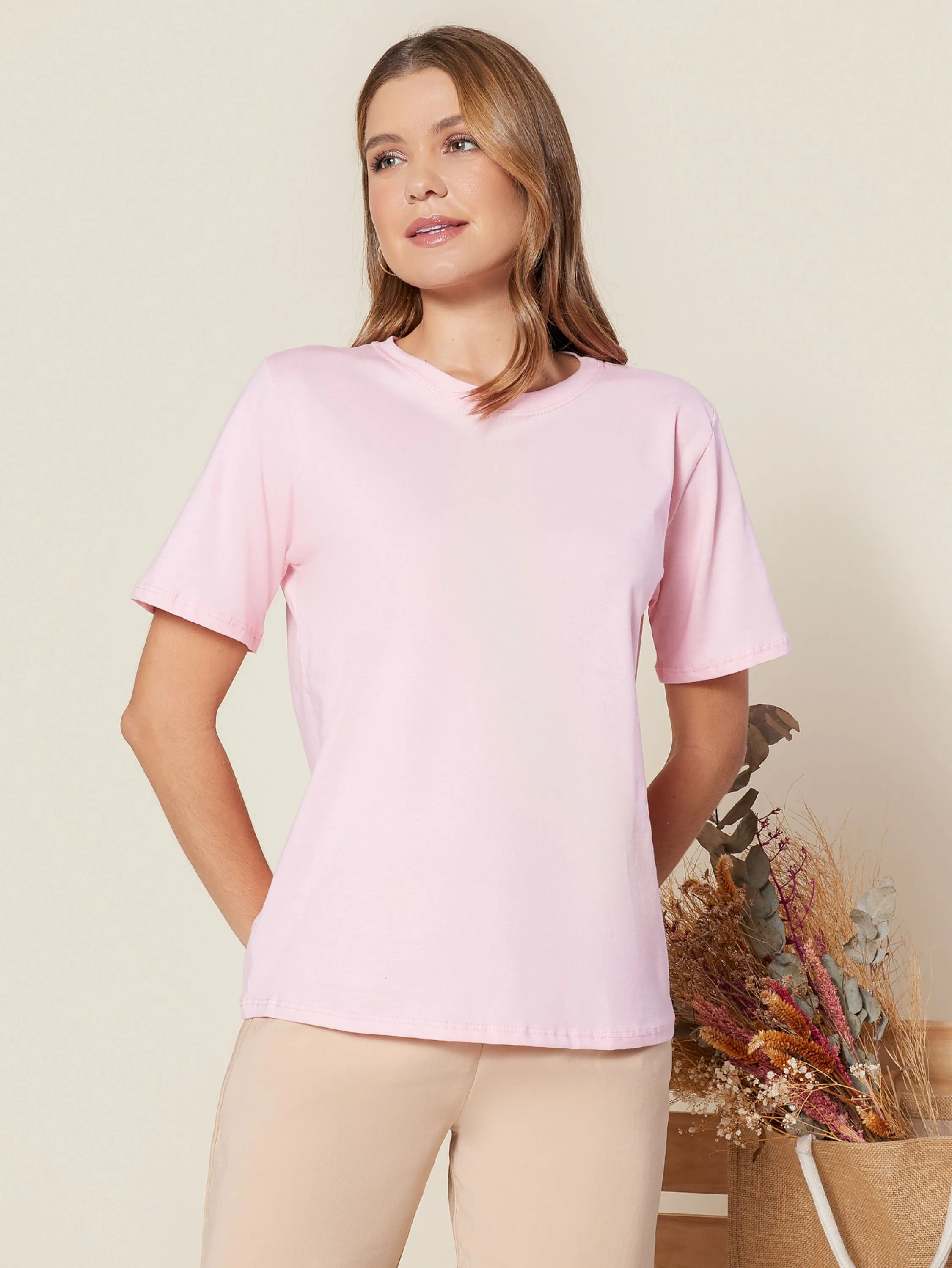 Blusa T-shirt Camiseta feminina Lisa Básica Algodão gola careca