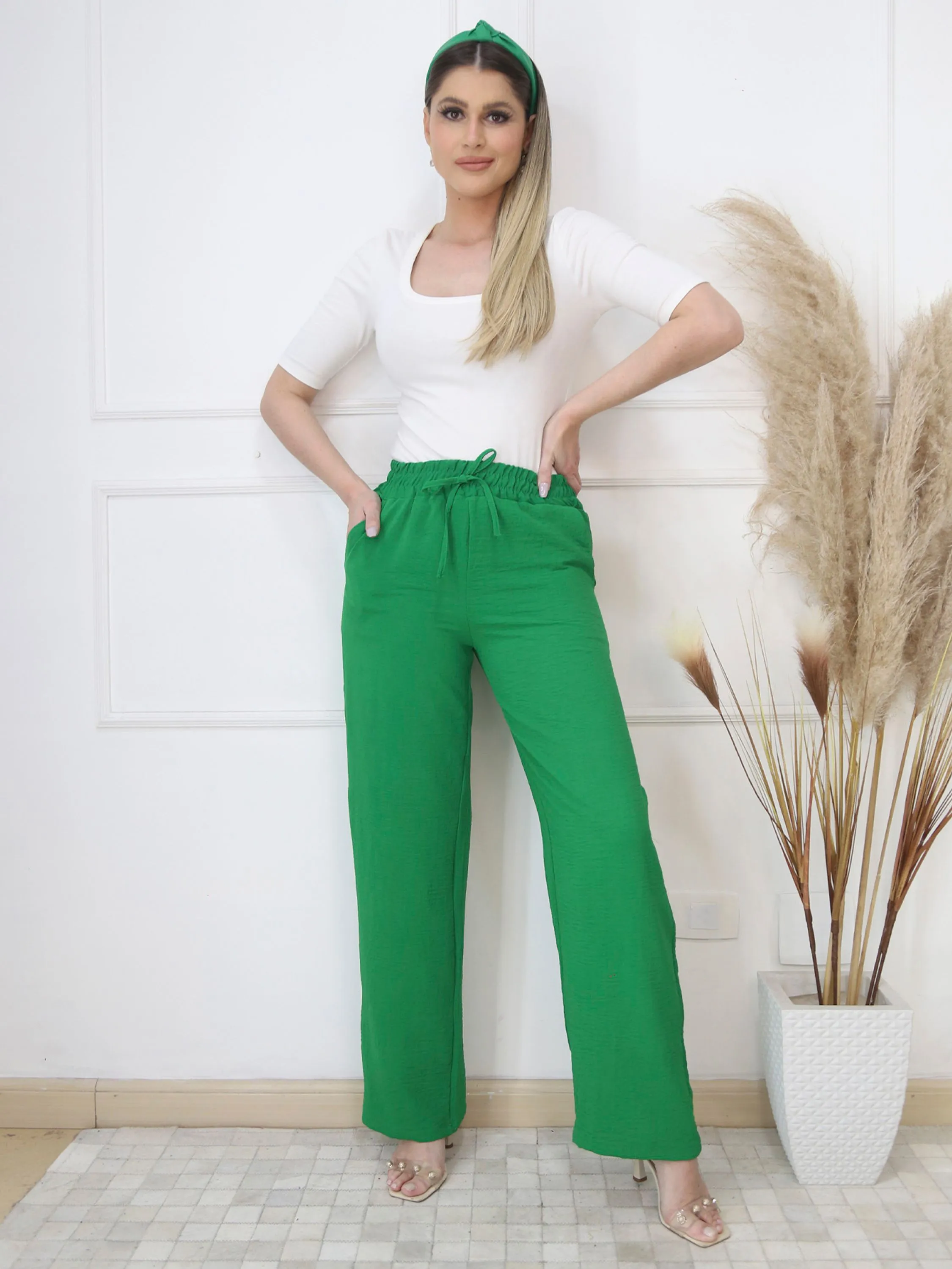 Calça Pantalona lisa duna com bolso Moda Feminina