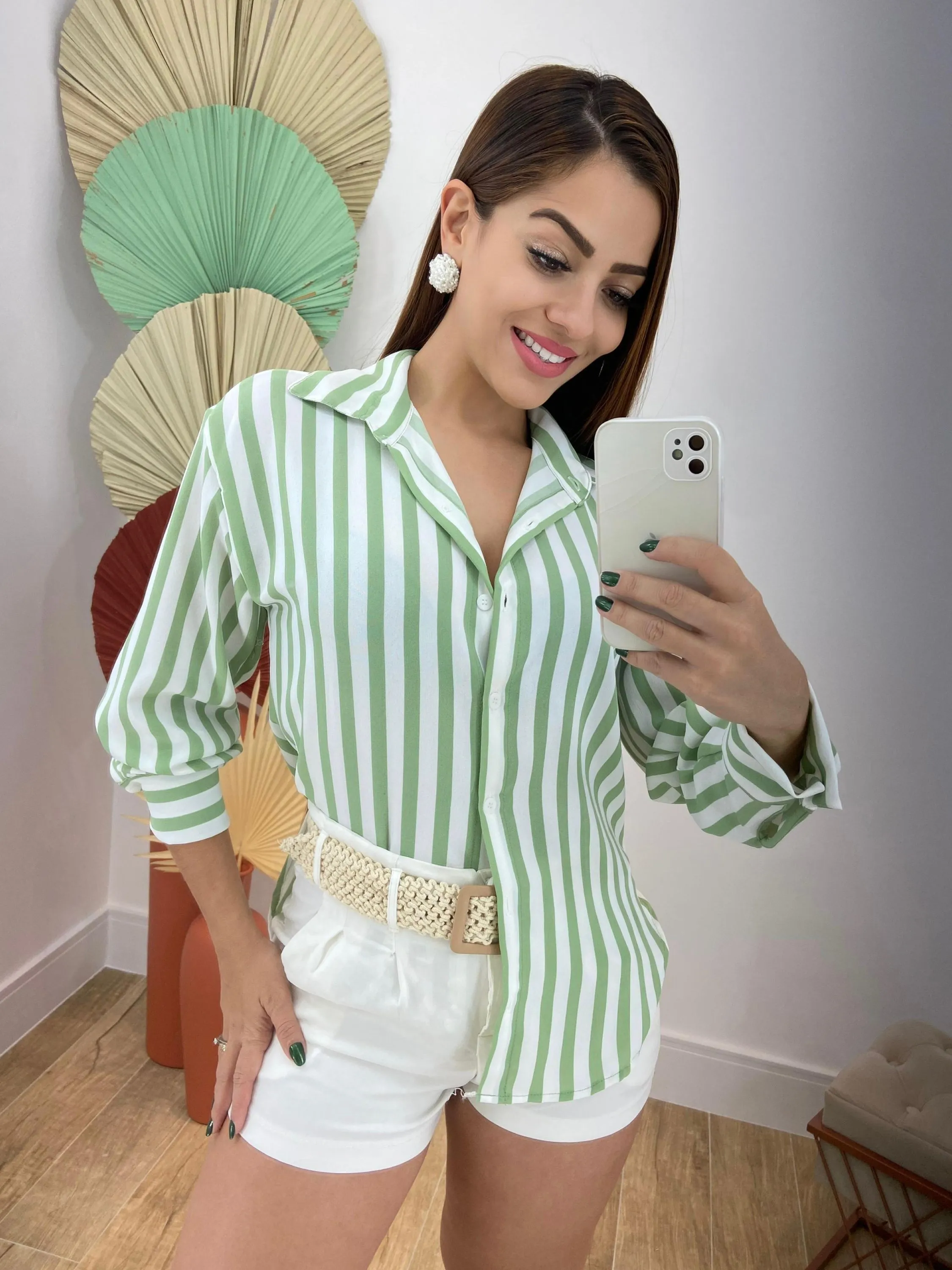 camisa manga longa listrada risca de giz feminina