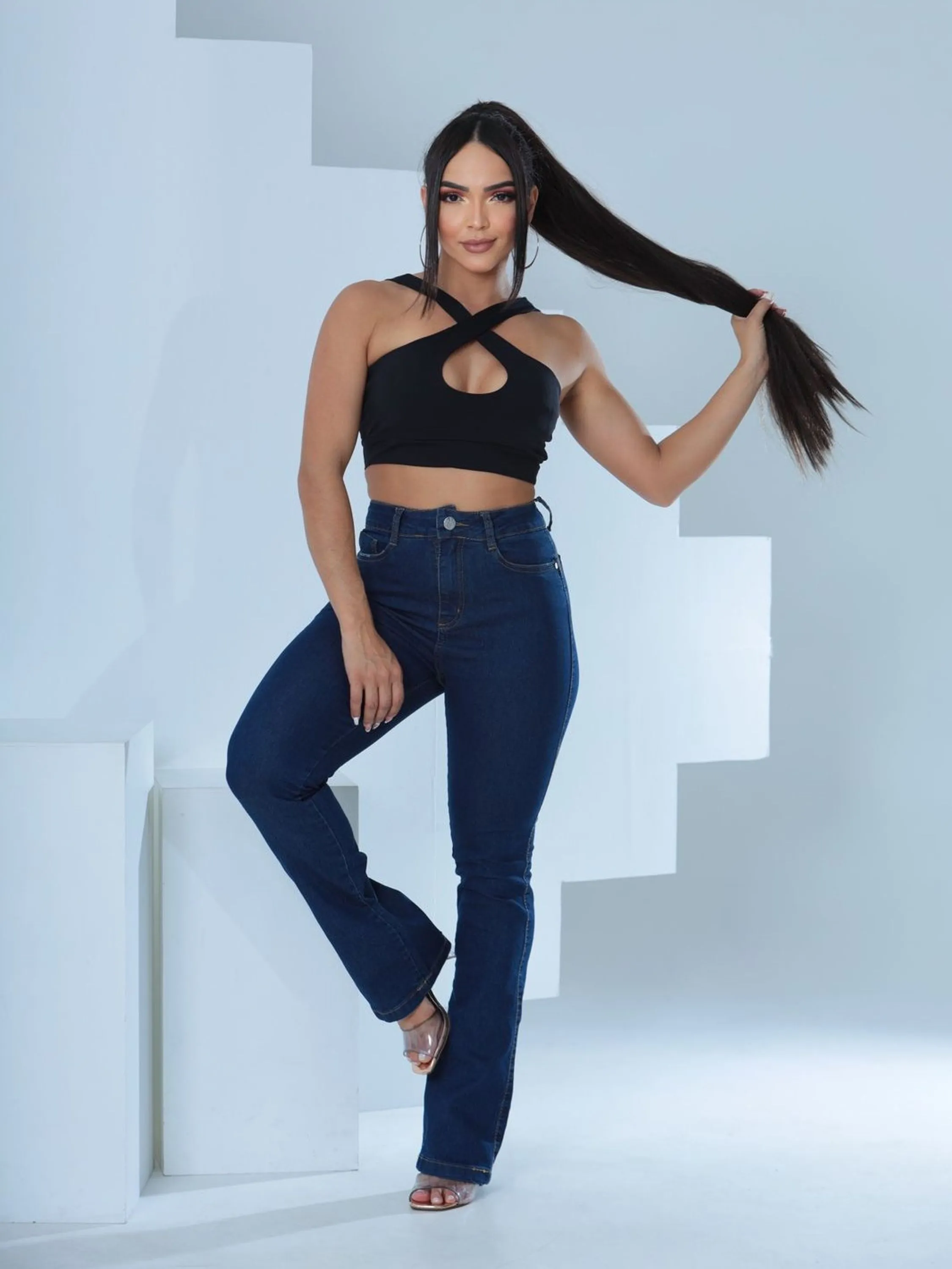 Calça Jeans Flare Azul Lisa