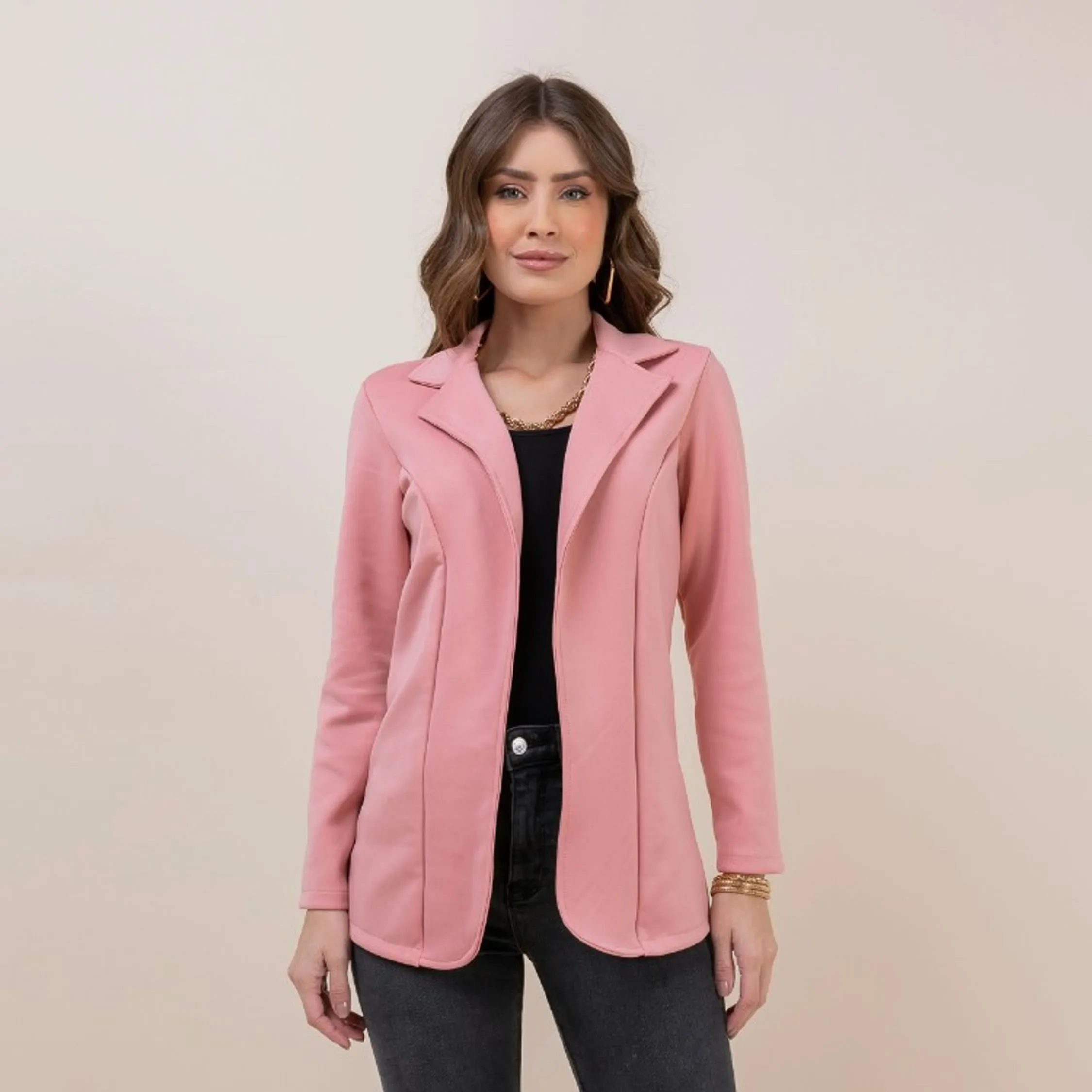 Blazer  longo acinturado com acabamento e costura  moda feminina