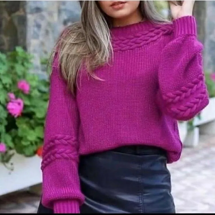 Blusa Trançada Decote e Manga