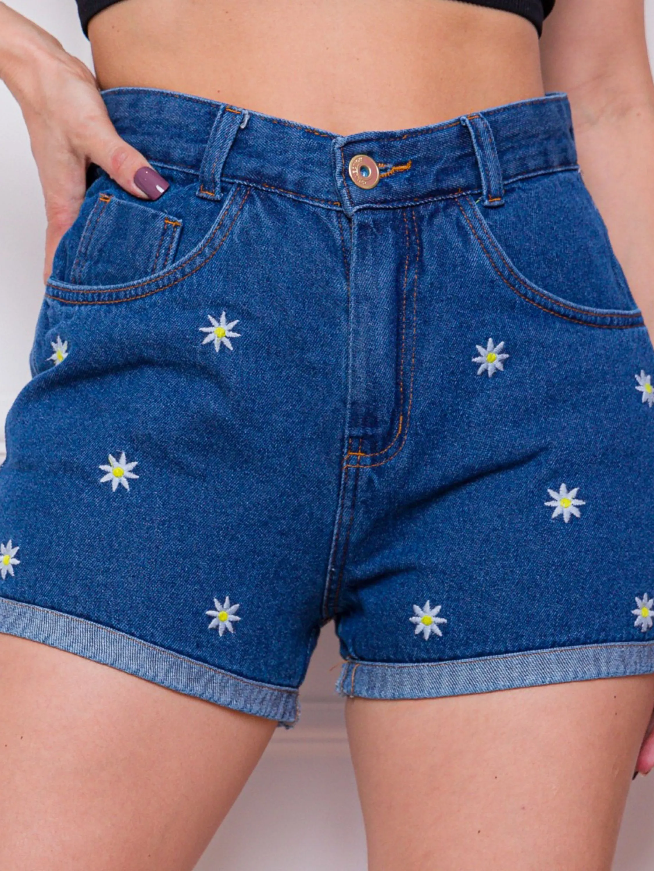 Short jeans feminino estampado