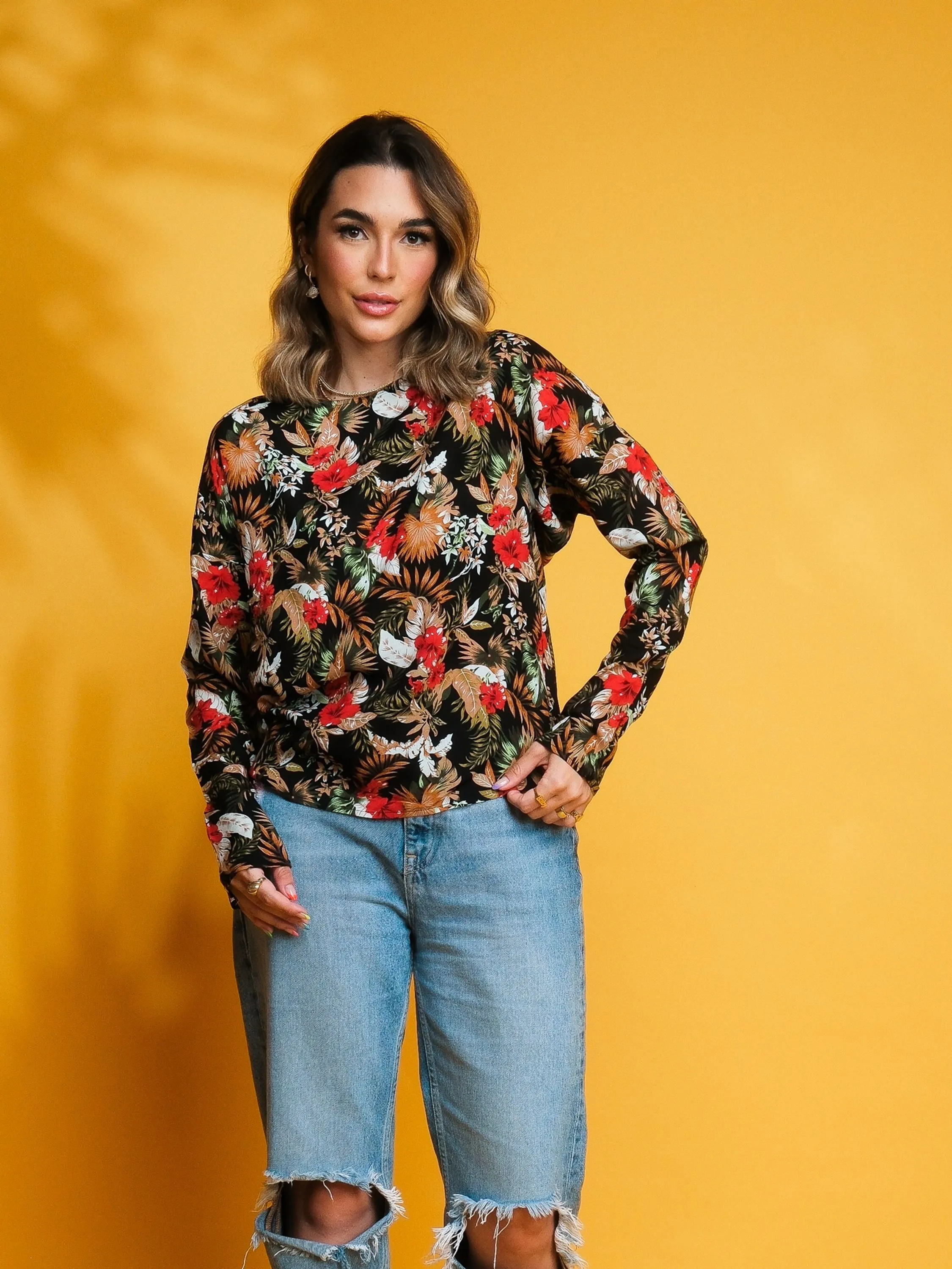 Blusa feminino manga longa estampado floral